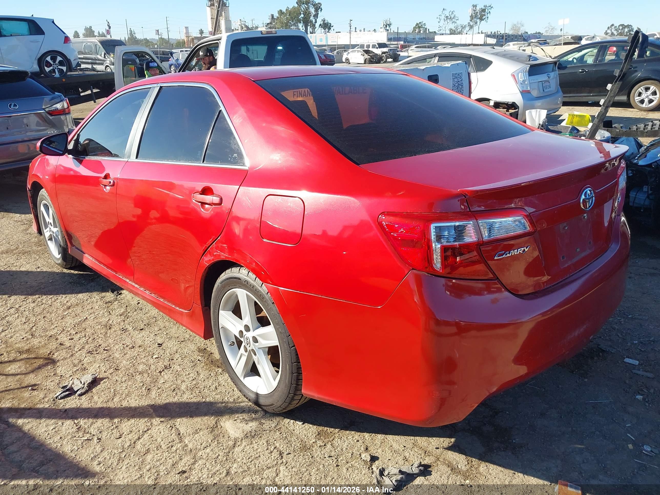 TOYOTA CAMRY image 3