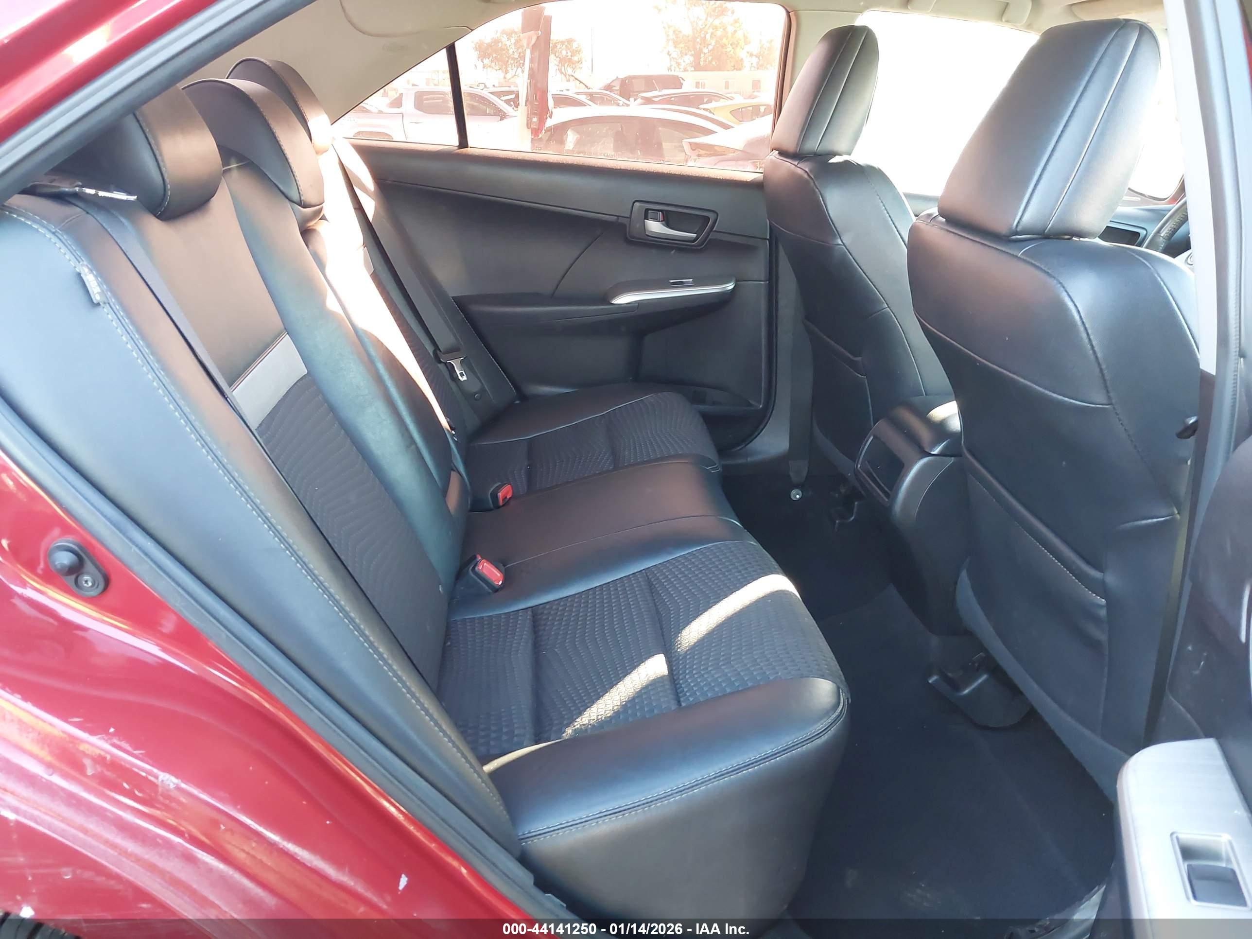 TOYOTA CAMRY image 8