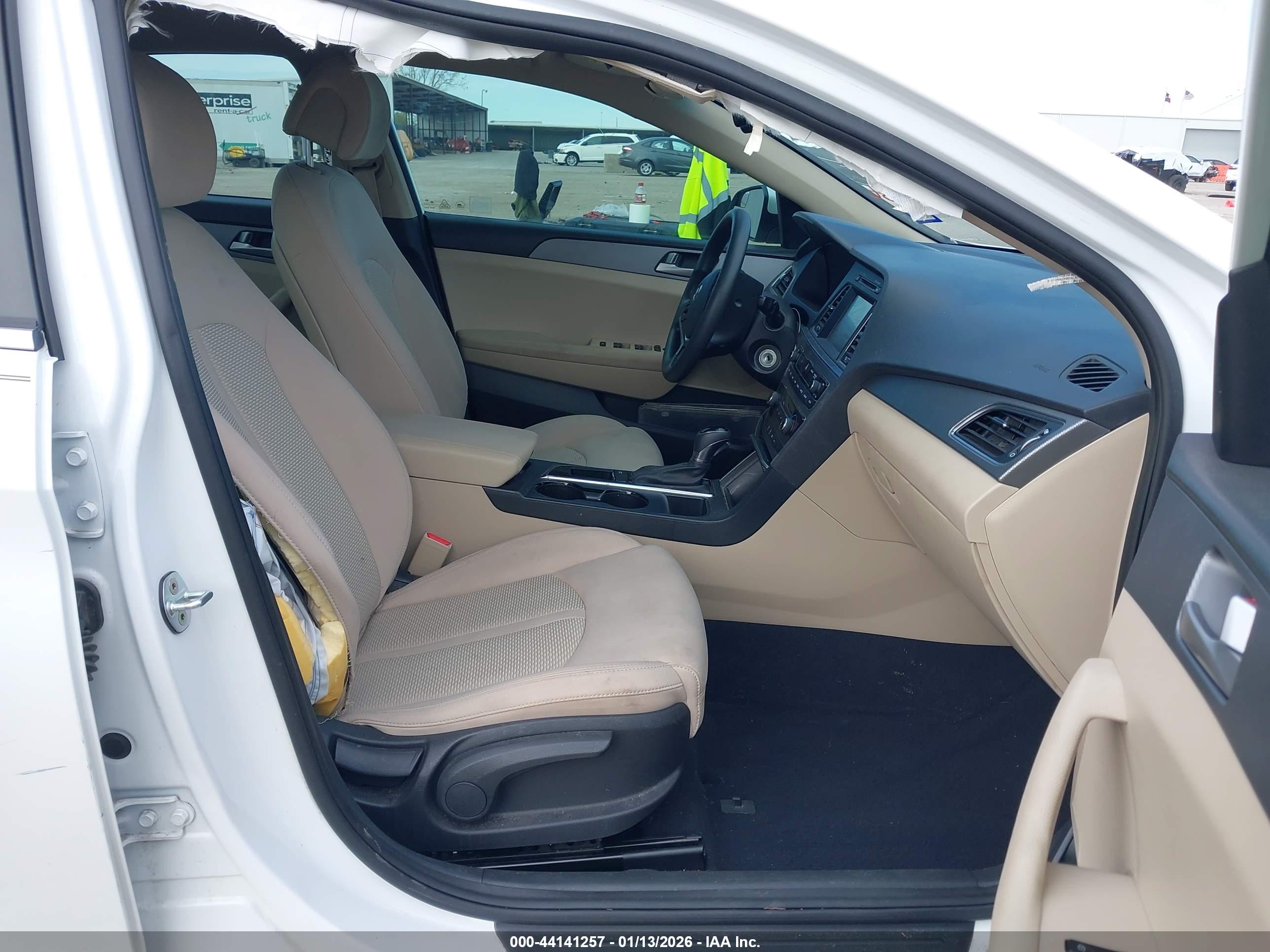 HYUNDAI SONATA image 5