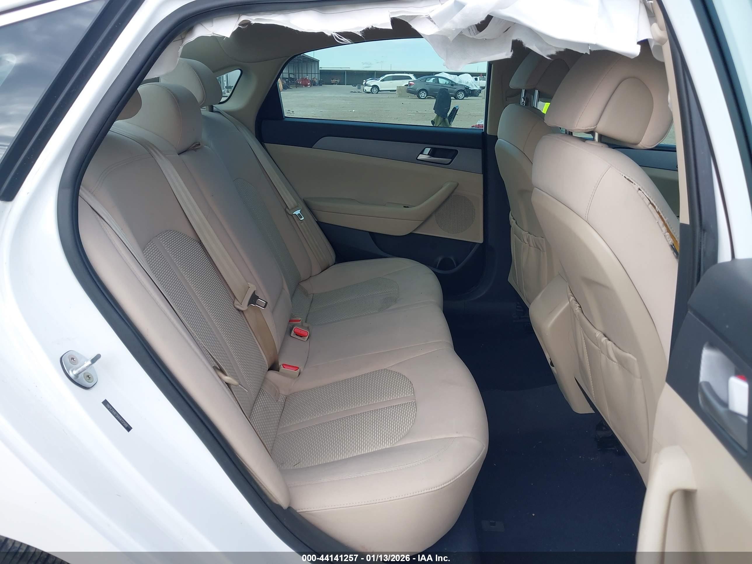HYUNDAI SONATA image 8