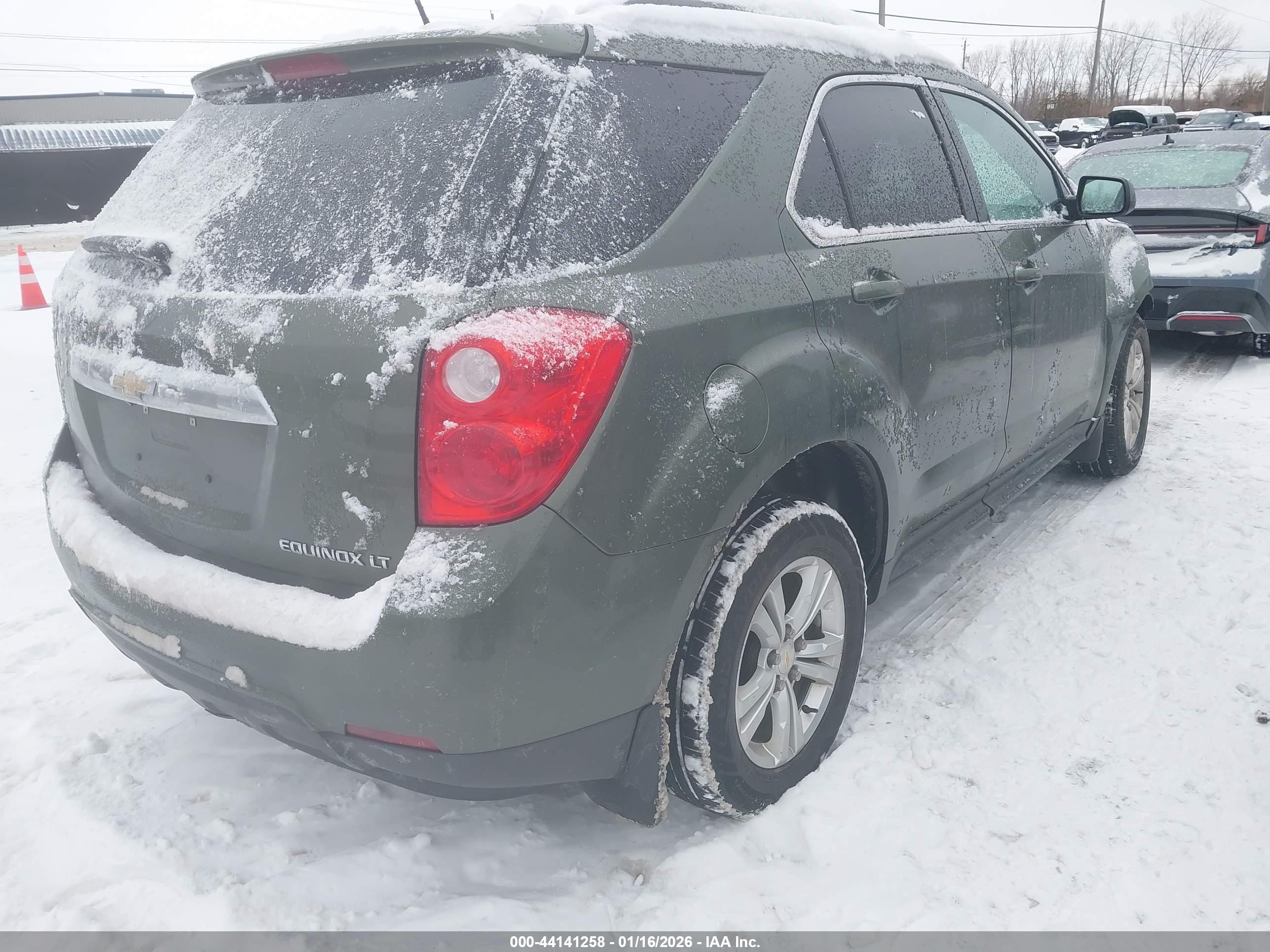 CHEVROLET EQUINOX image 4