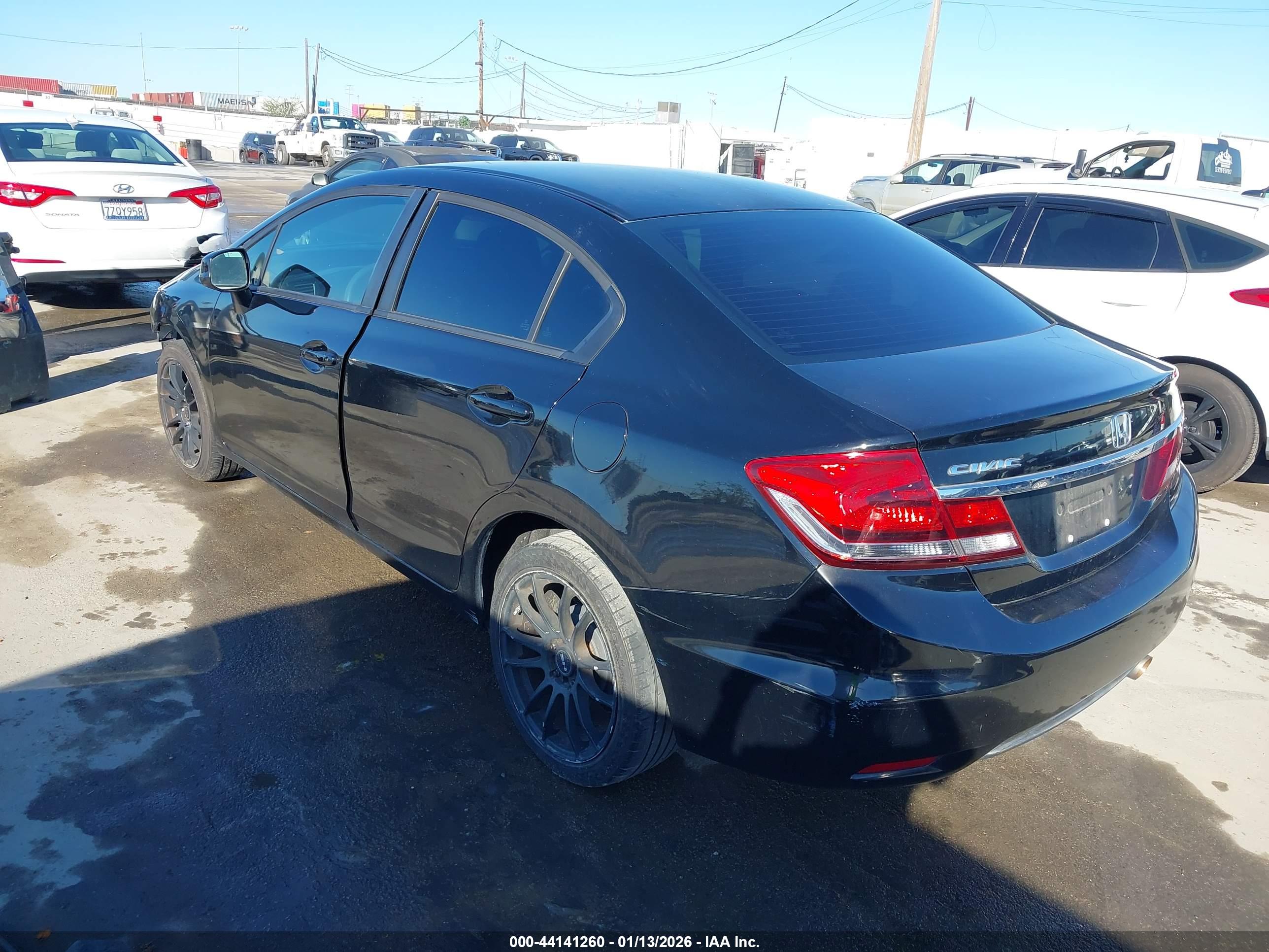 HONDA CIVIC image 3