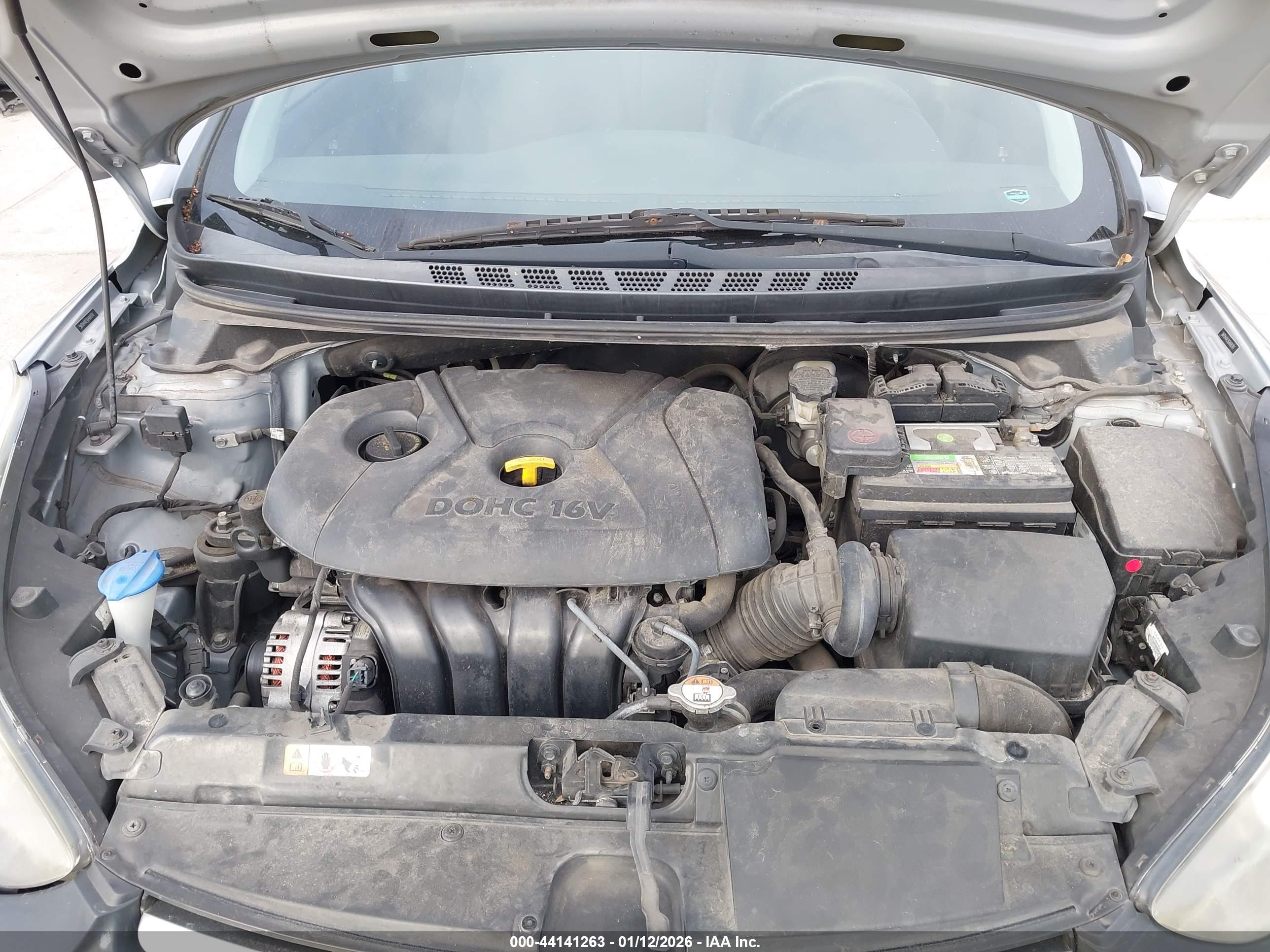 HYUNDAI ELANTRA image 10