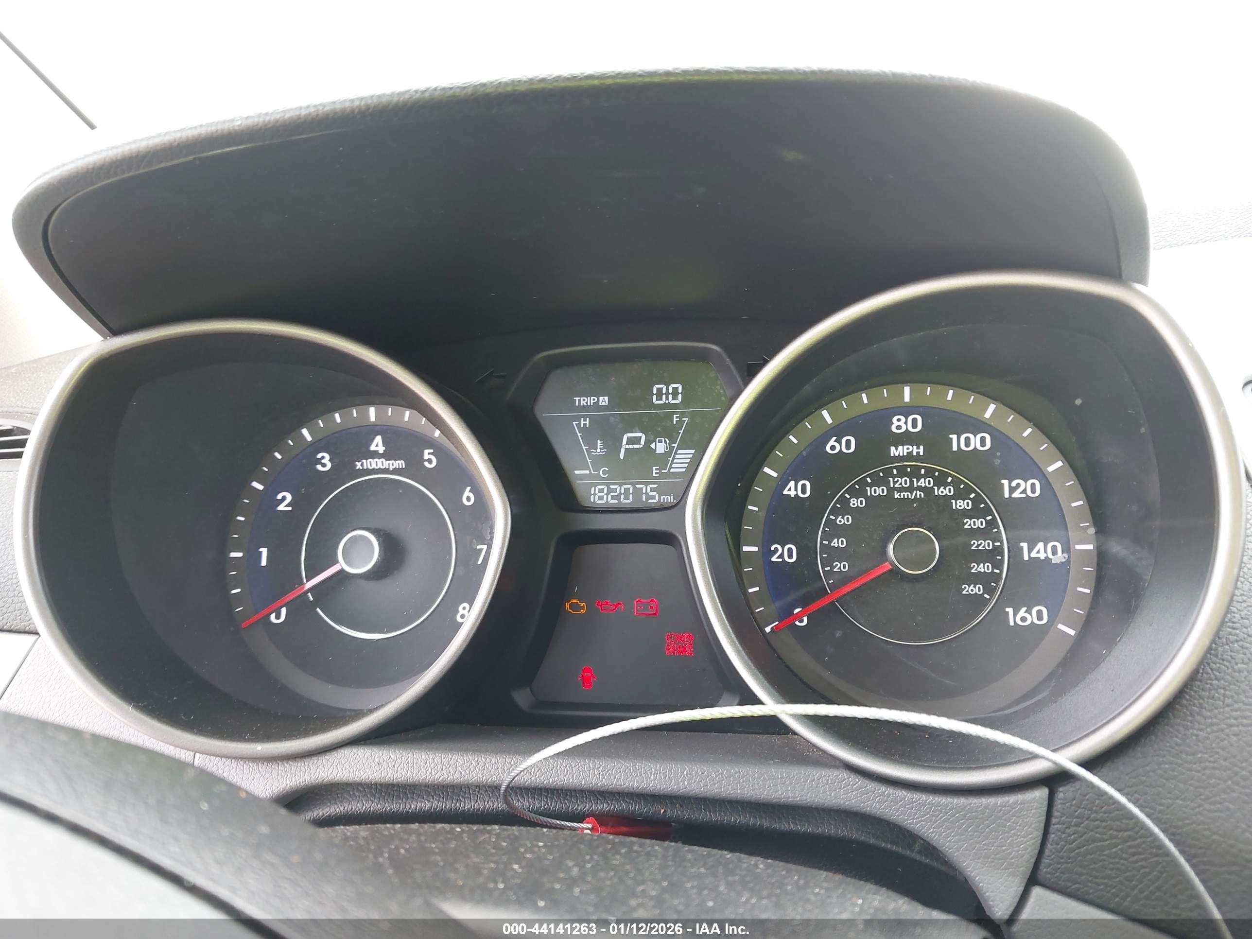 HYUNDAI ELANTRA image 7