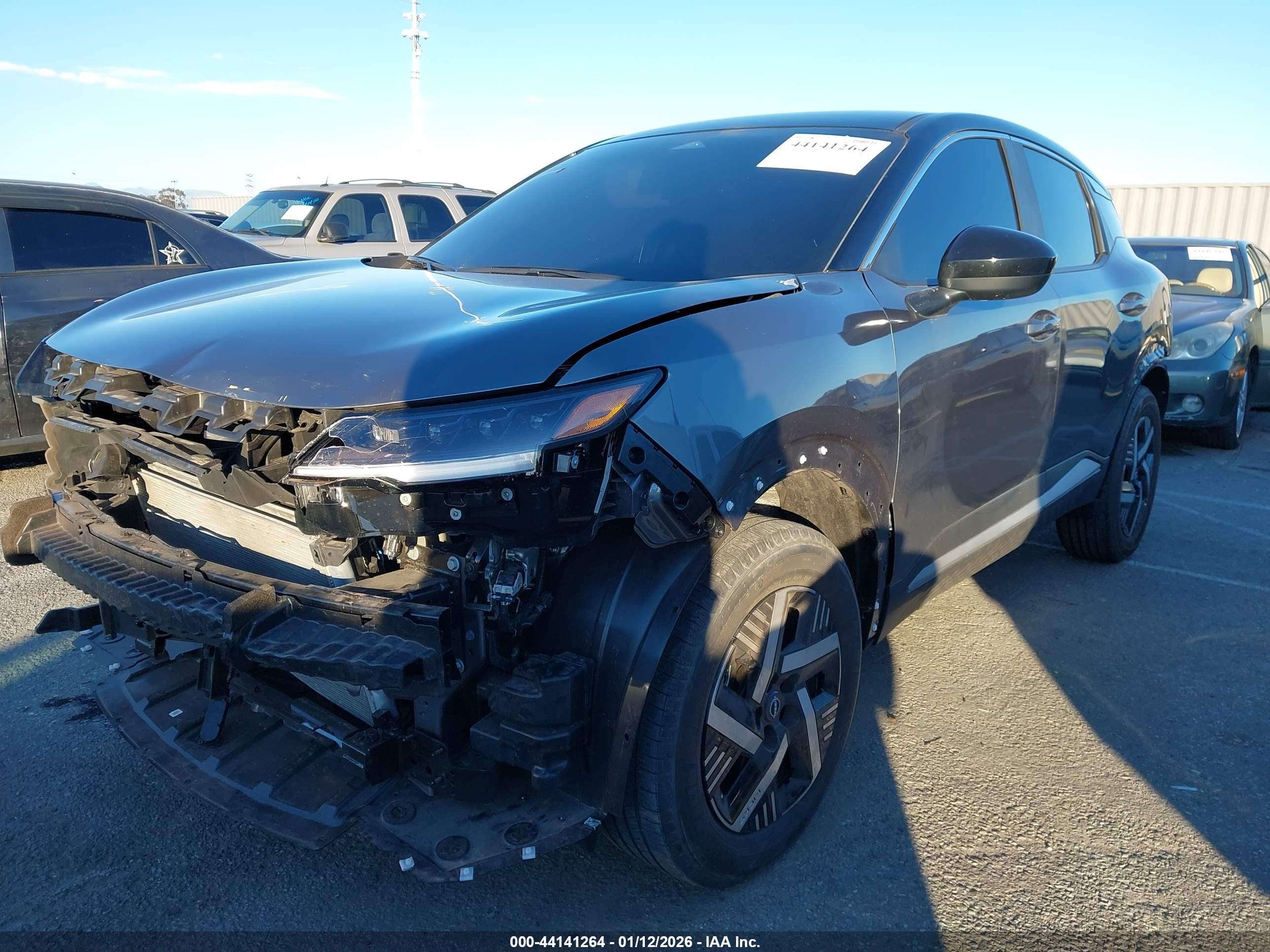 NISSAN KICKS image 2