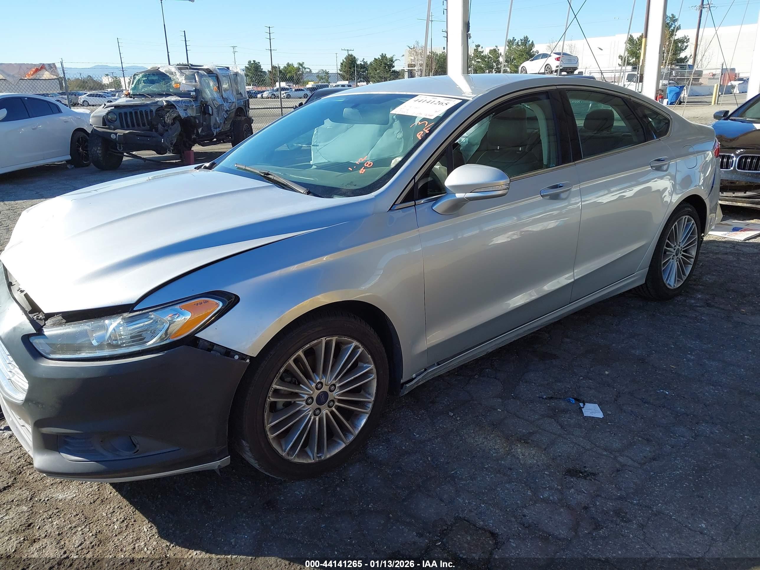 FORD FUSION image 2