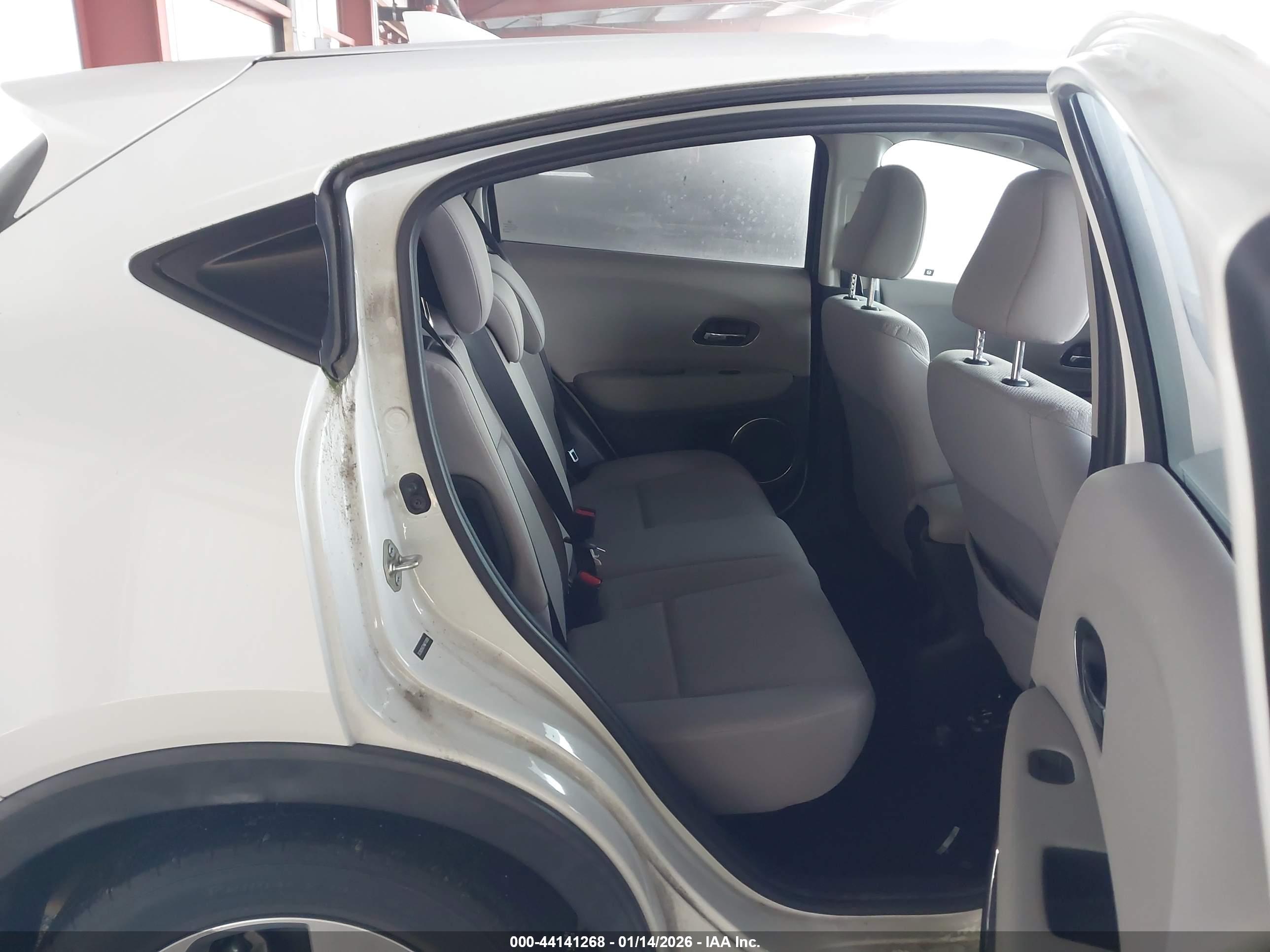 HONDA HR-V image 8