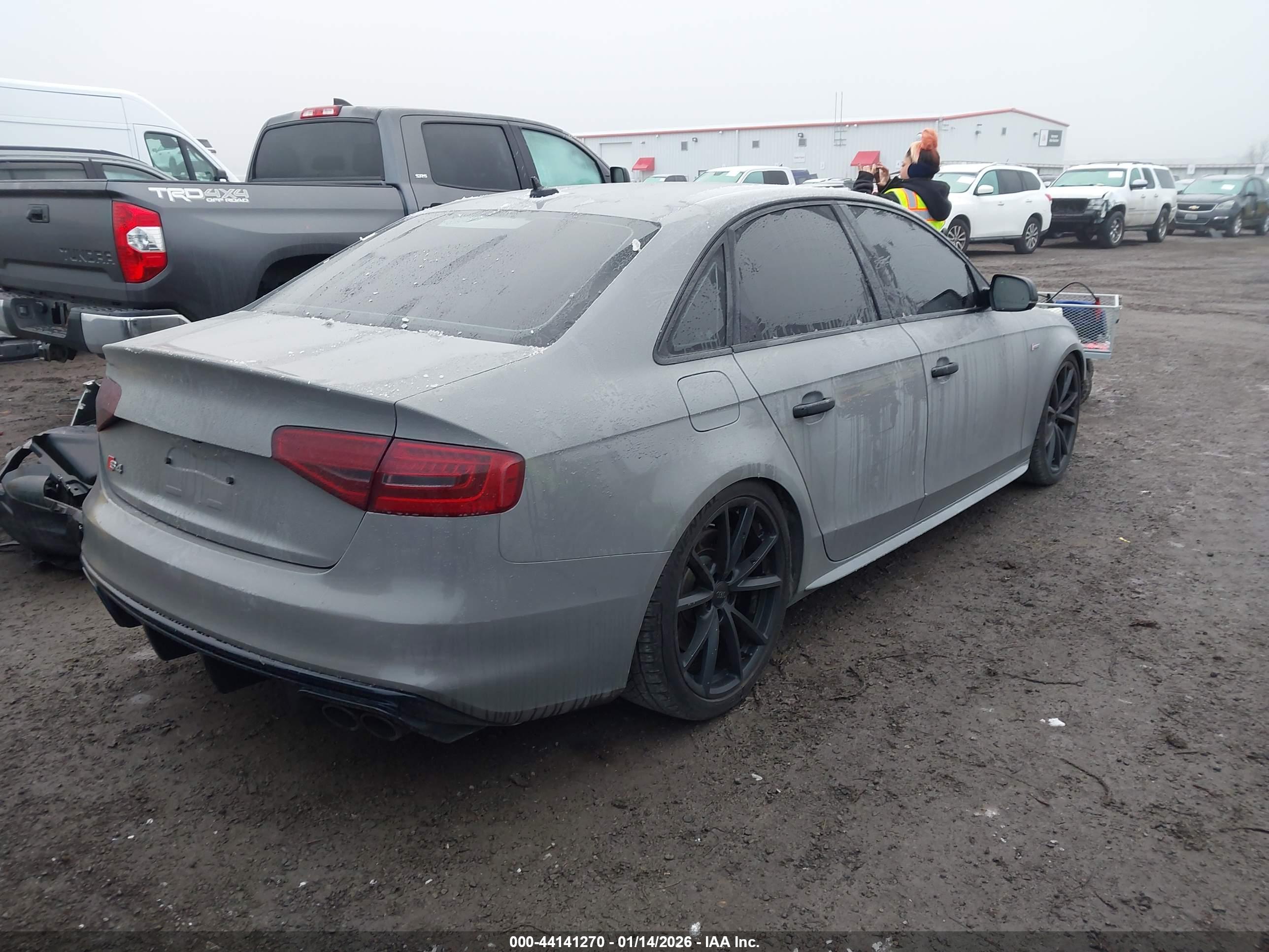 AUDI S4 image 4