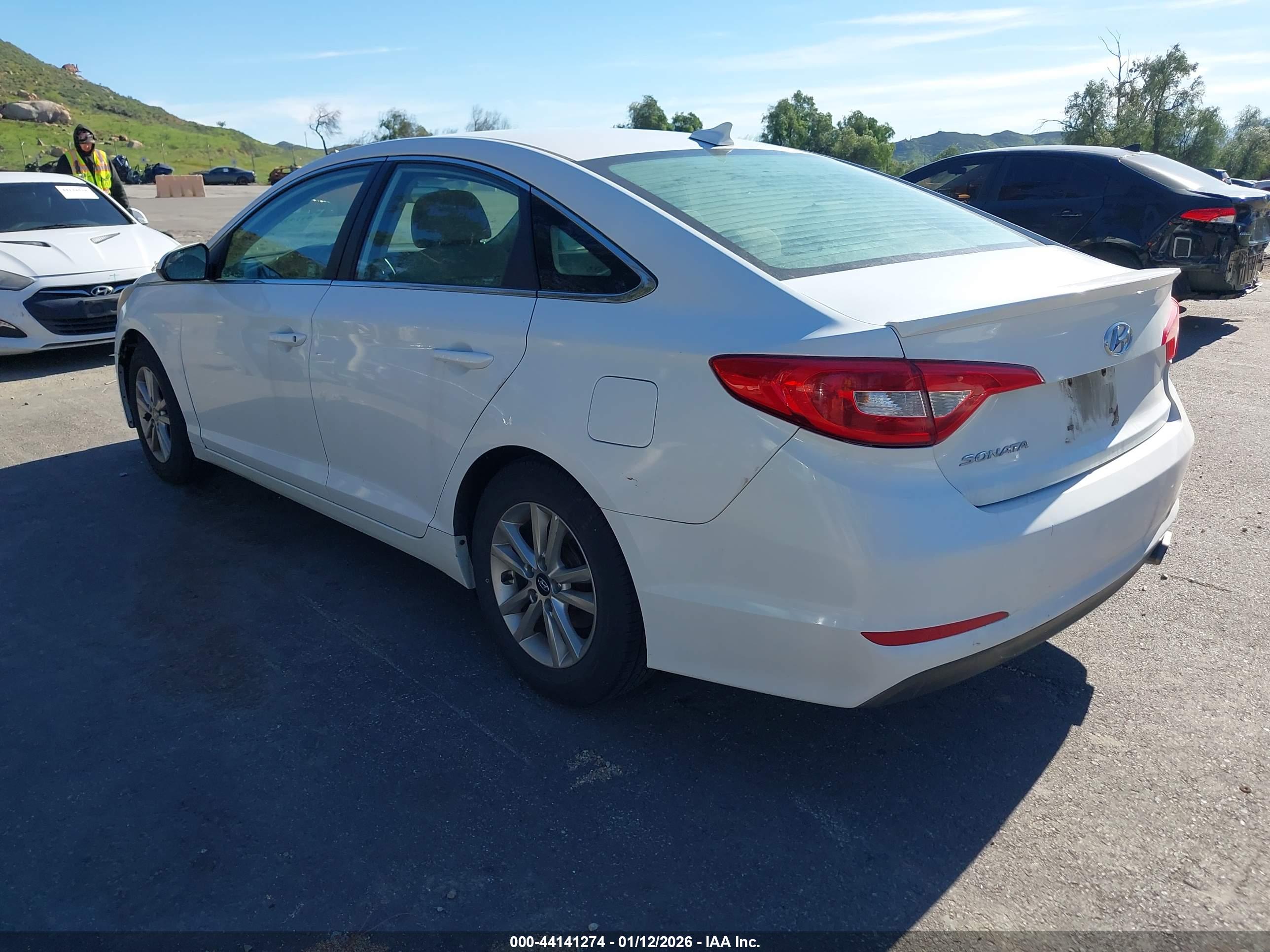 HYUNDAI SONATA image 3