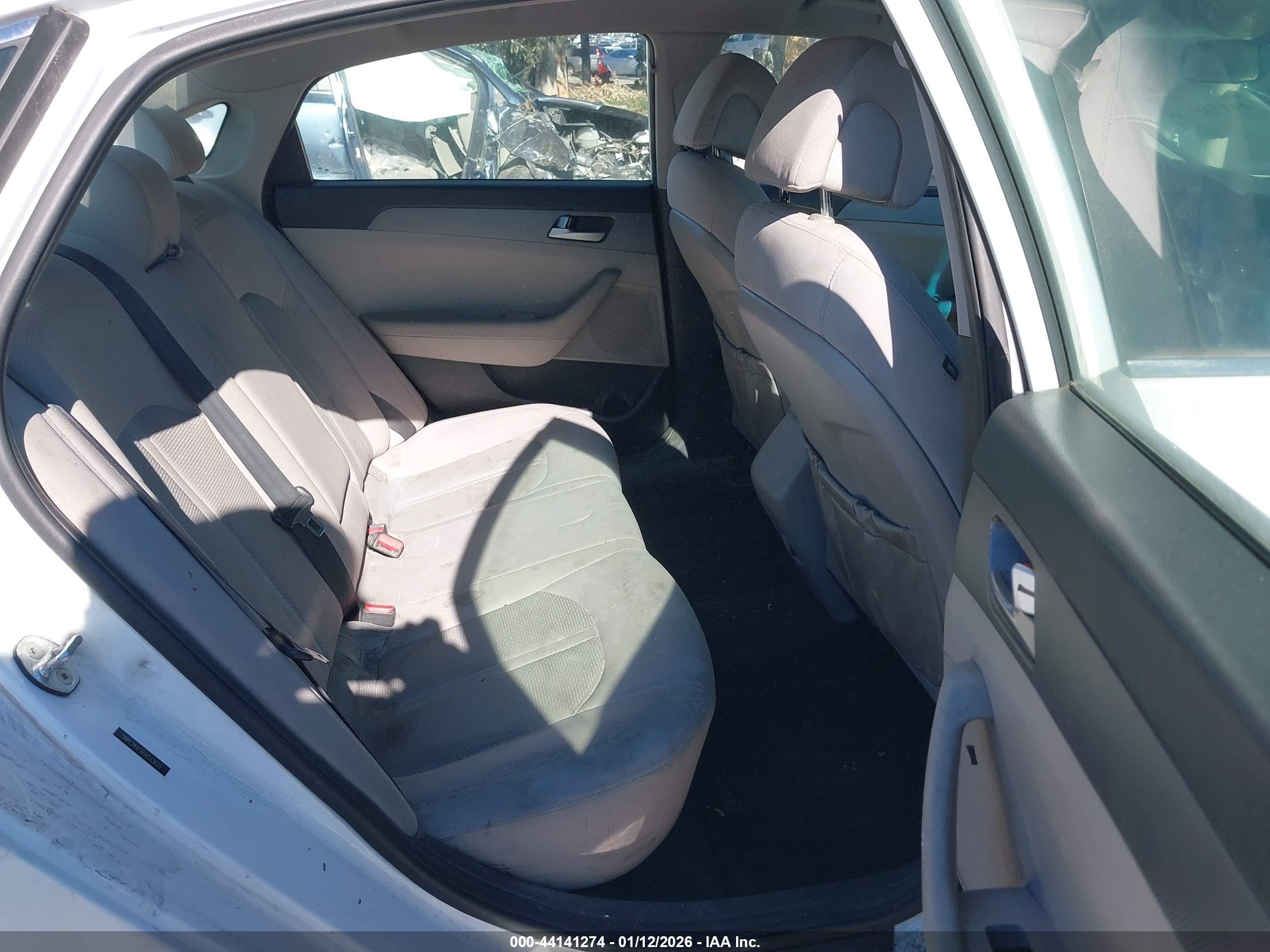 HYUNDAI SONATA image 8