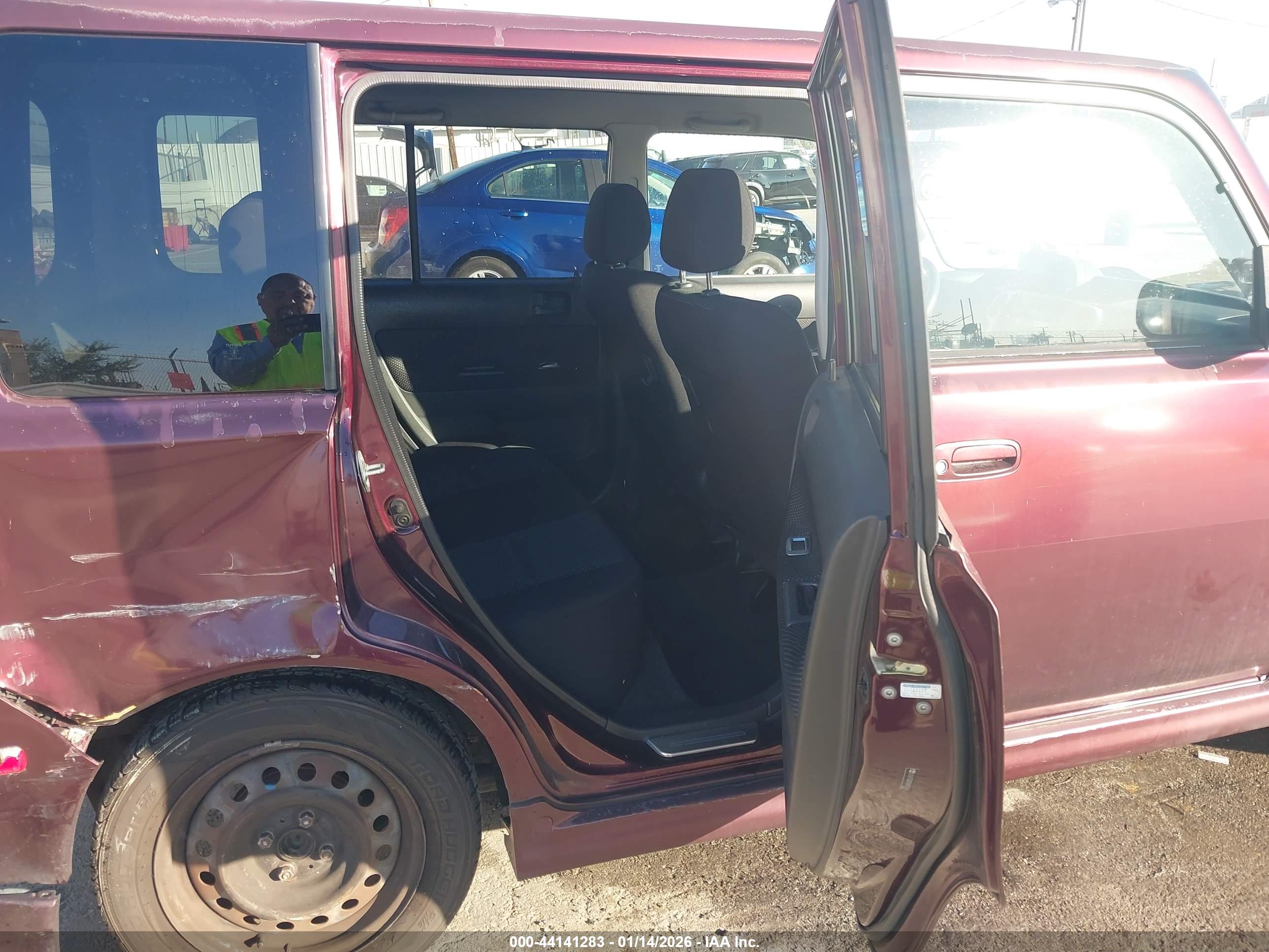 SCION XB image 8