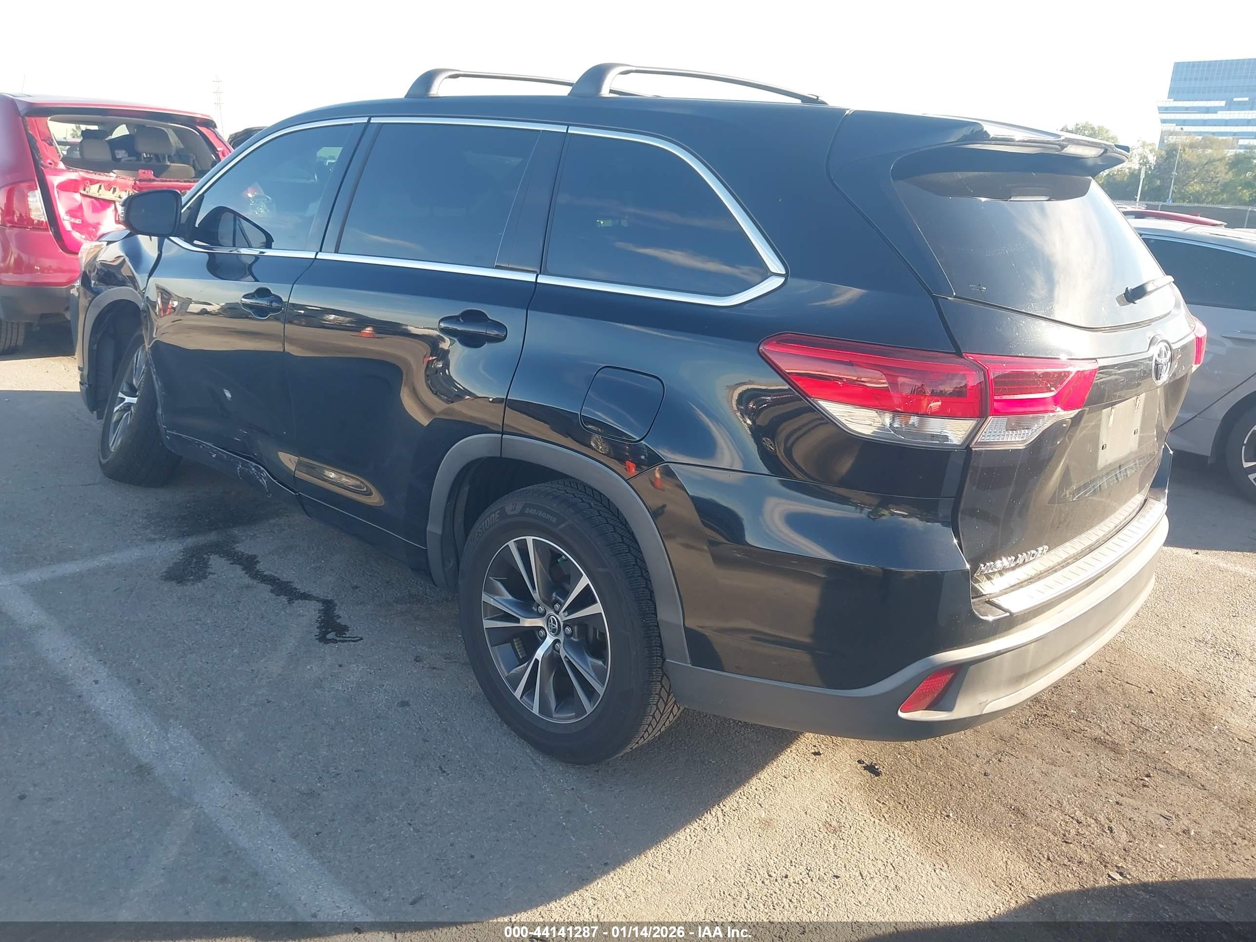 TOYOTA HIGHLANDER image 3