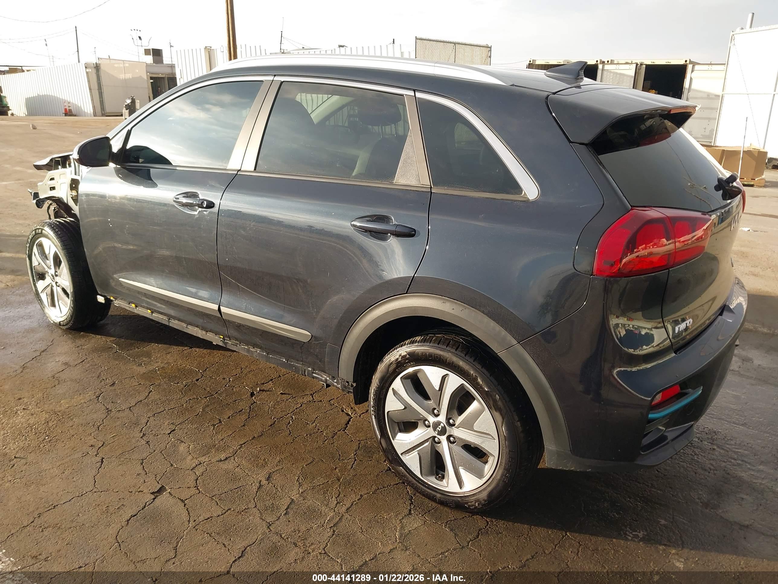 KIA NIRO image 3