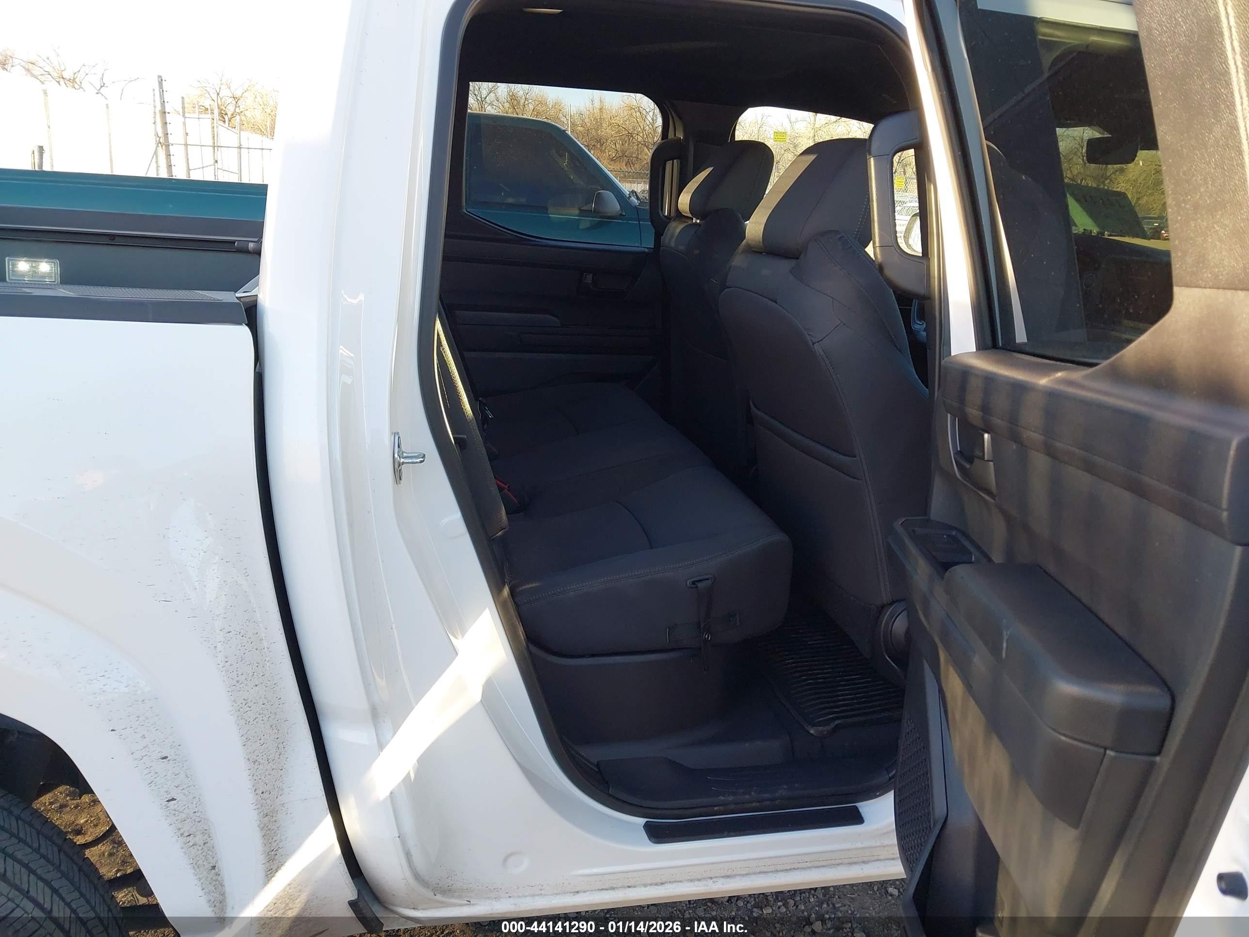 TOYOTA TACOMA image 8