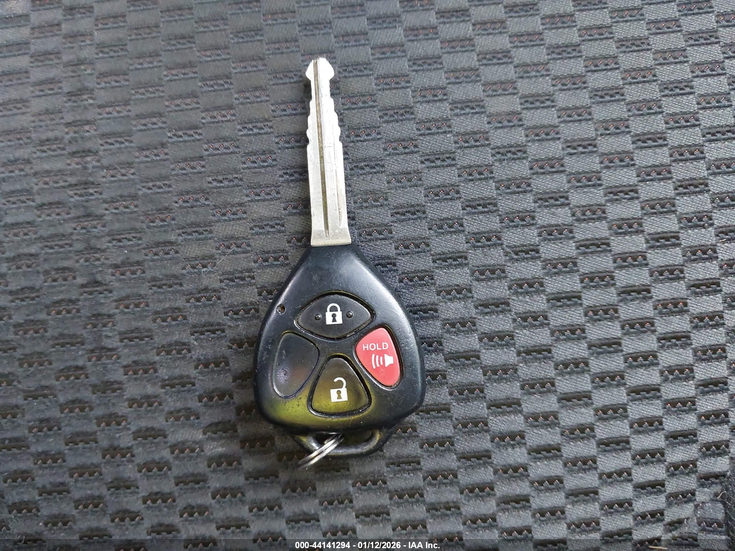 TOYOTA RAV4 image 11