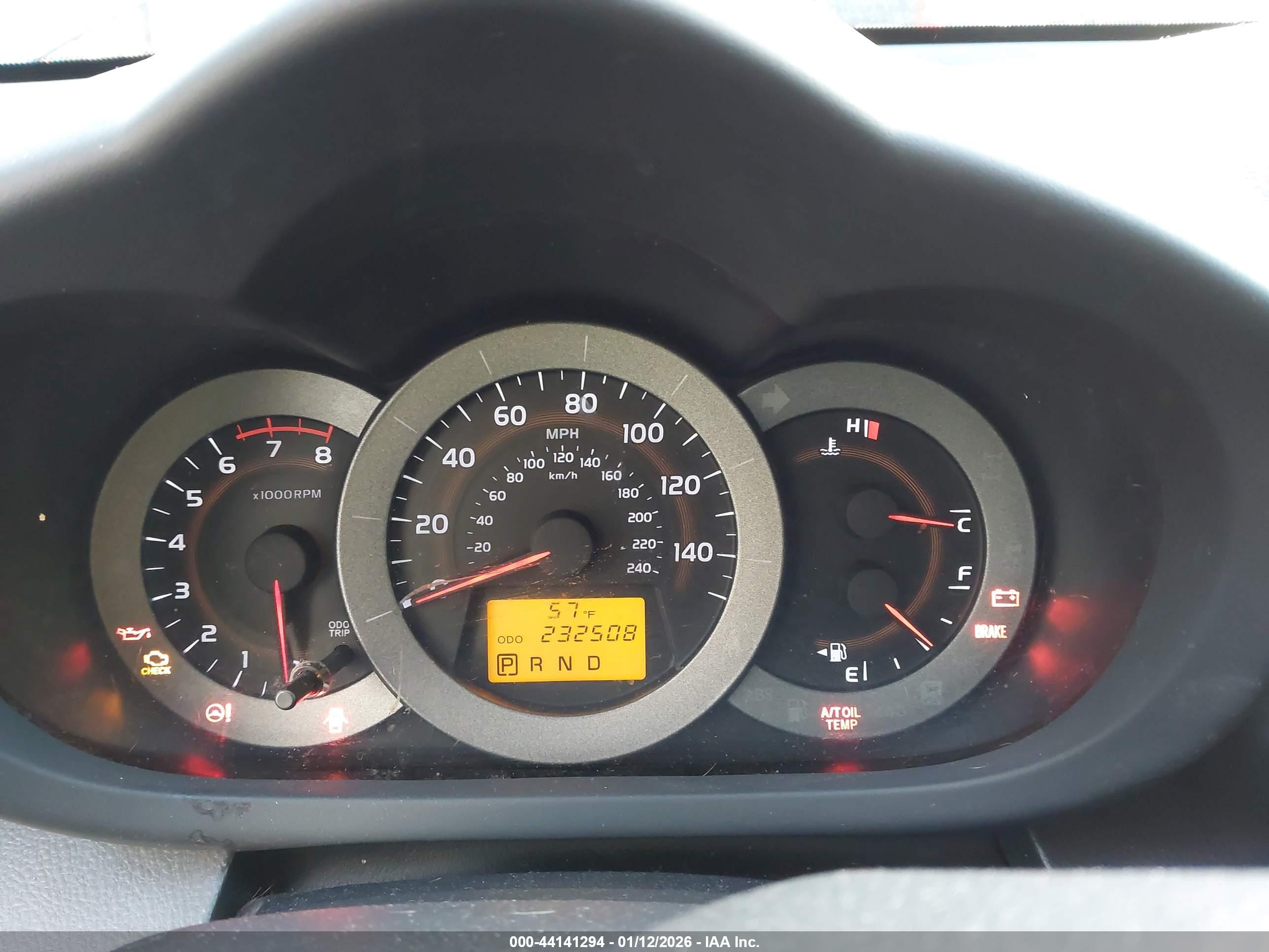 TOYOTA RAV4 image 7