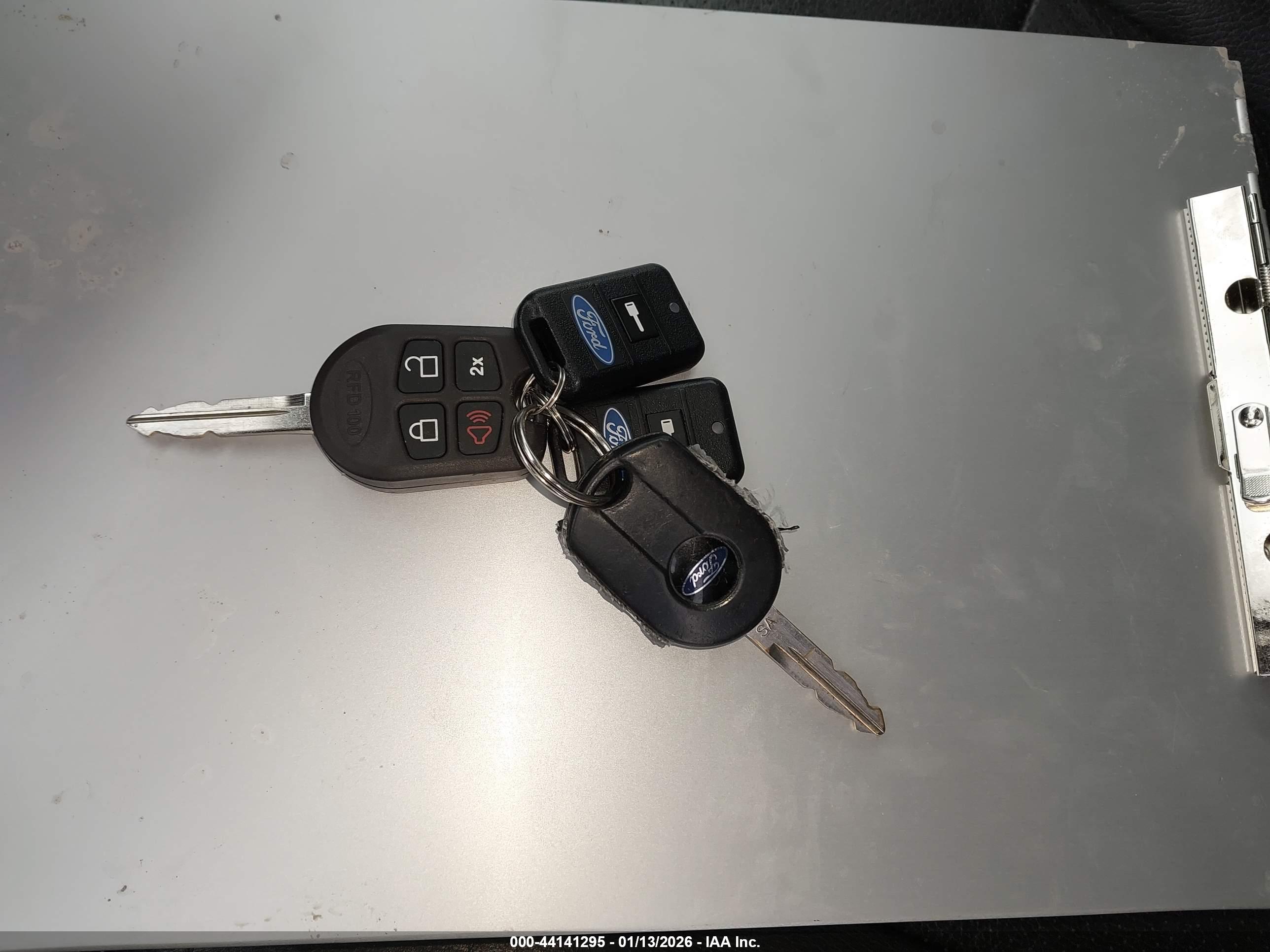 FORD EXPEDITION image 11