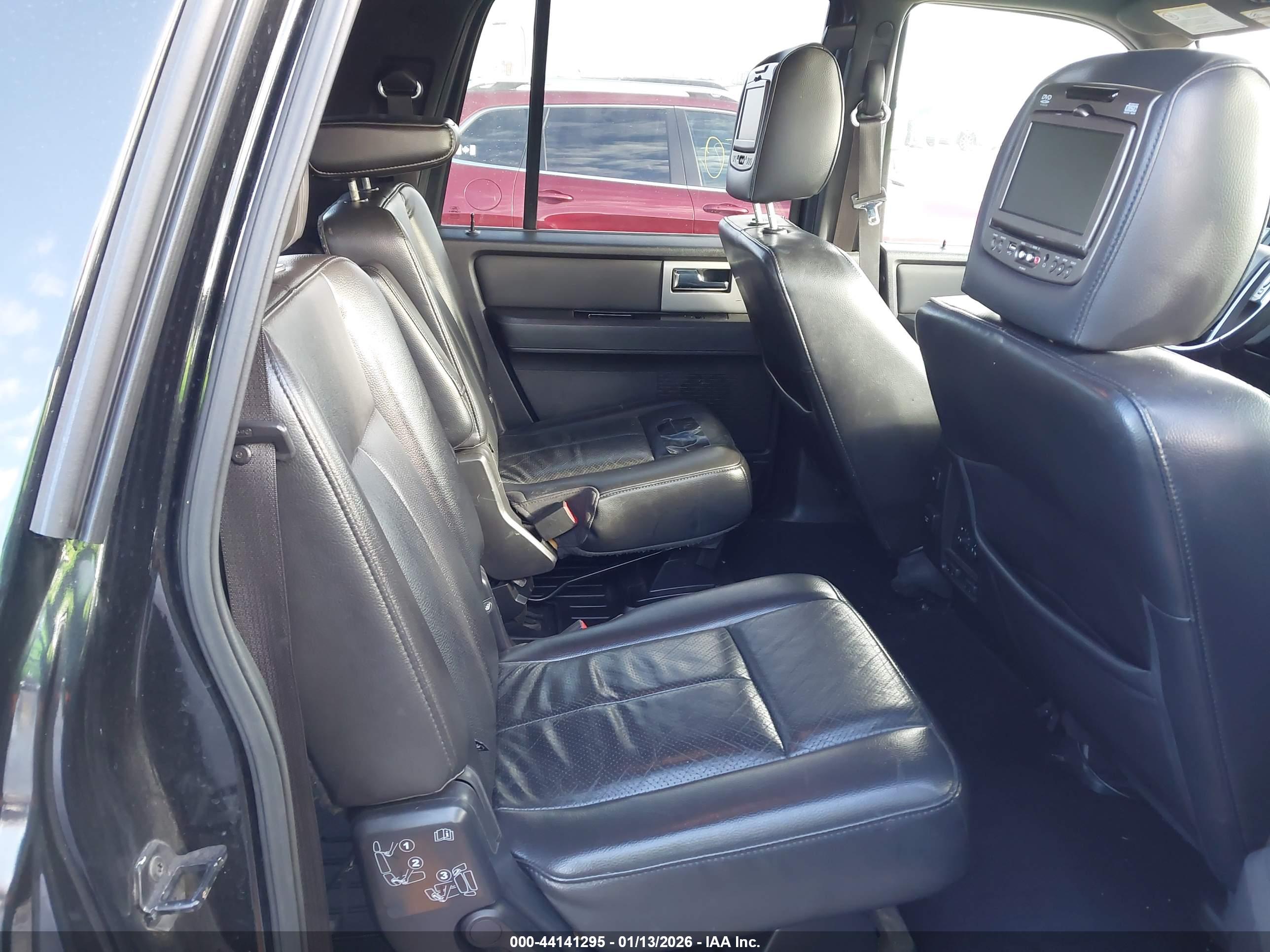 FORD EXPEDITION image 8
