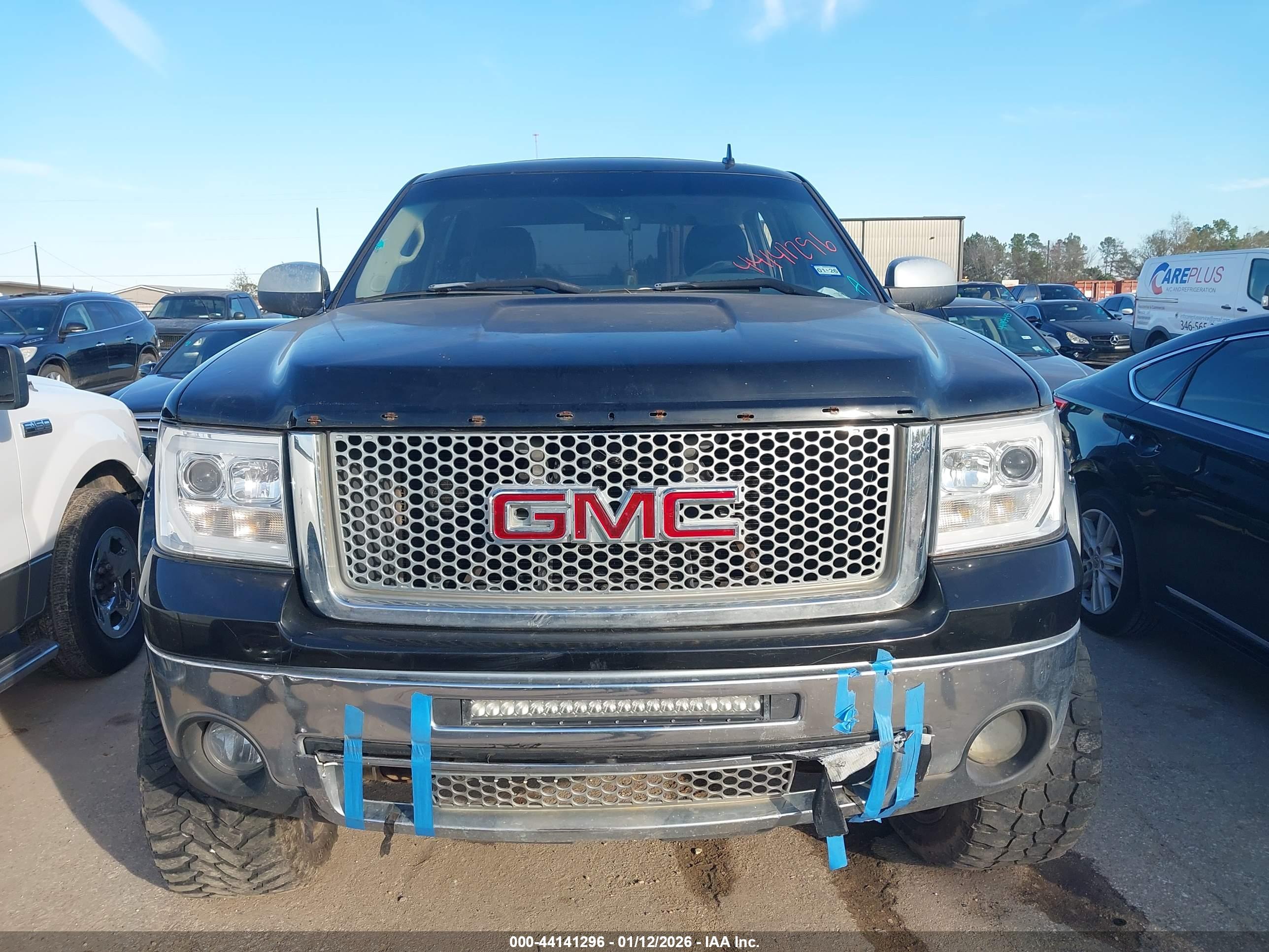 GMC SIERRA image 6