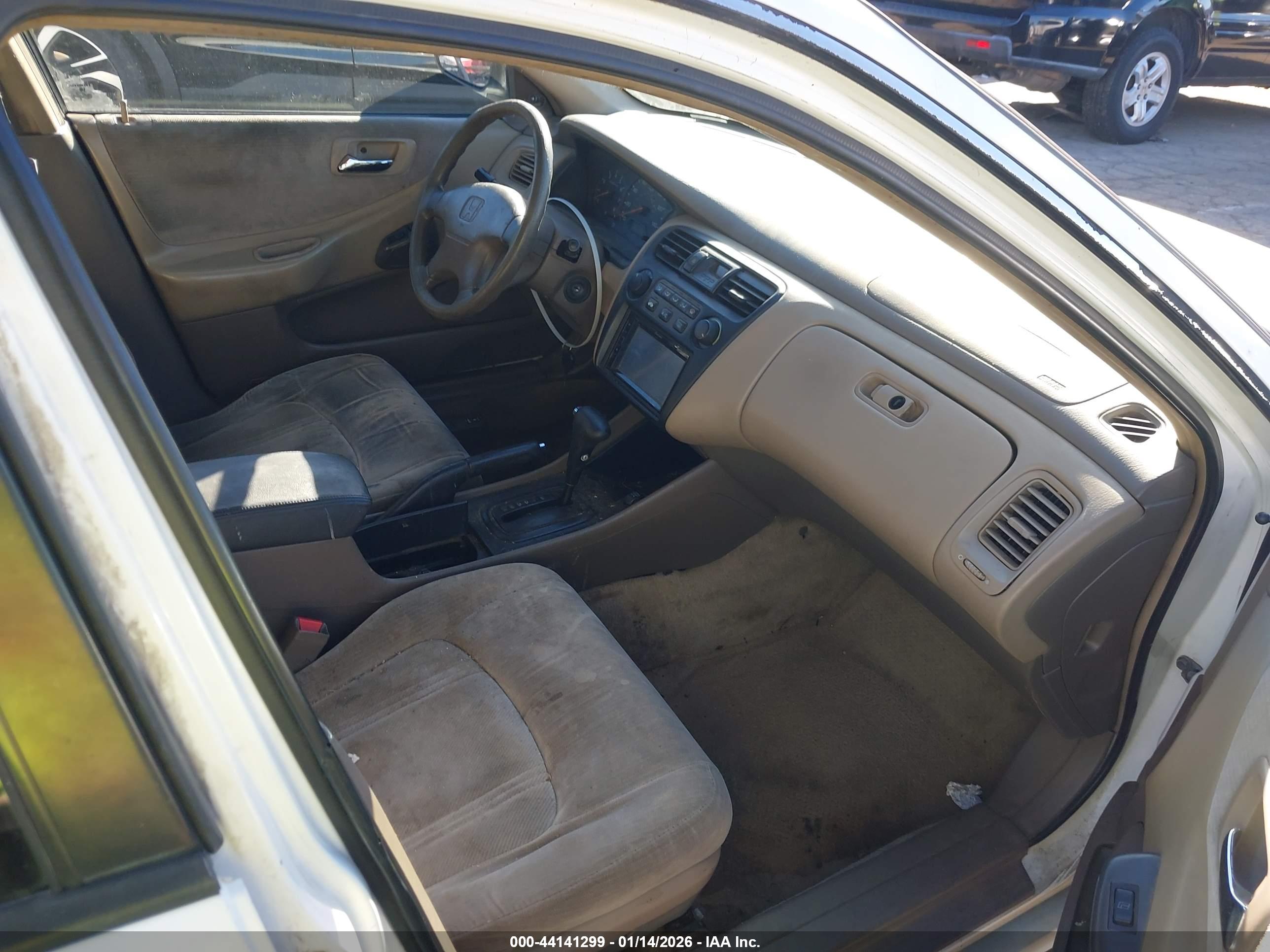 HONDA ACCORD image 5
