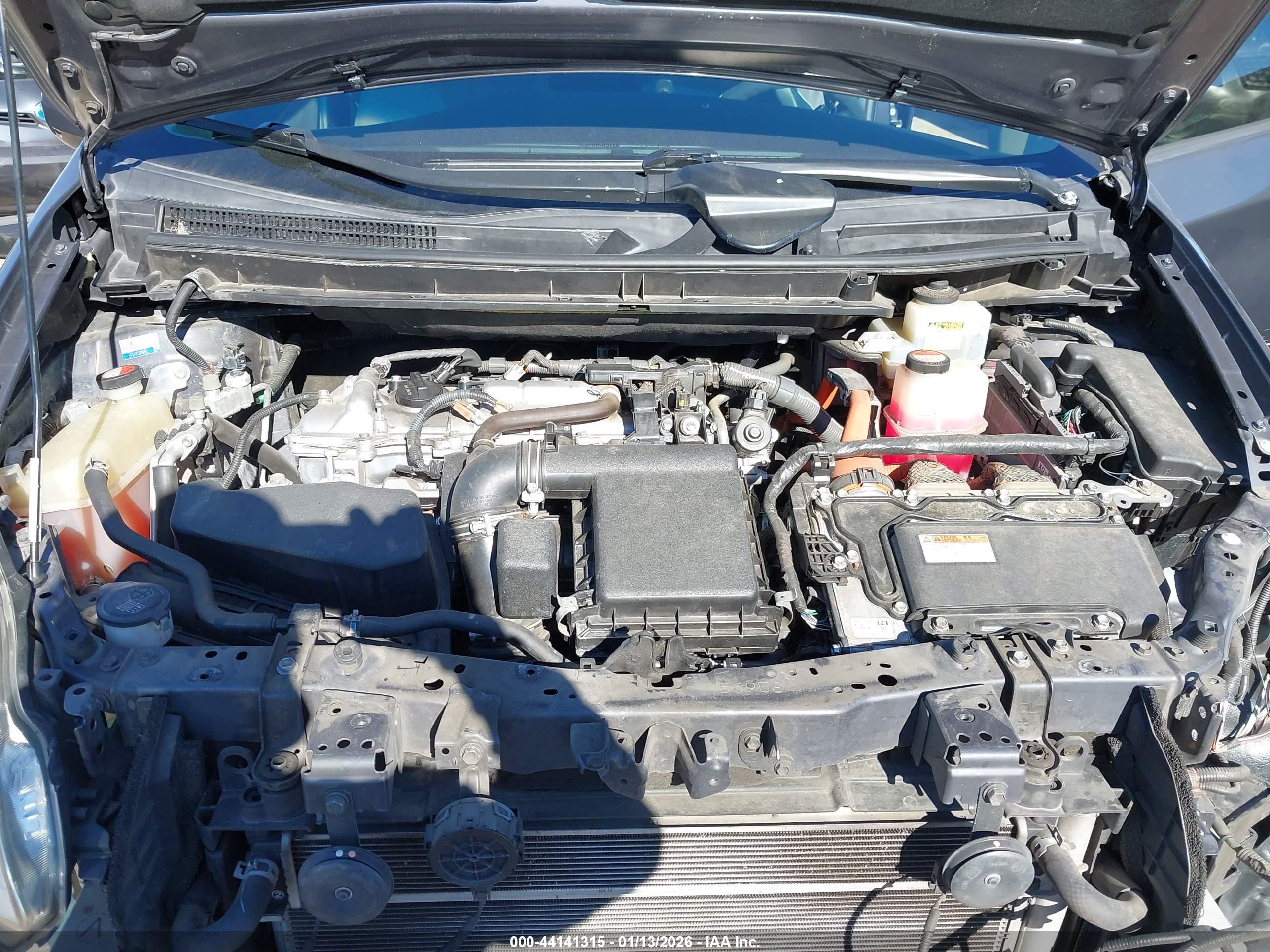 TOYOTA PRIUS image 10