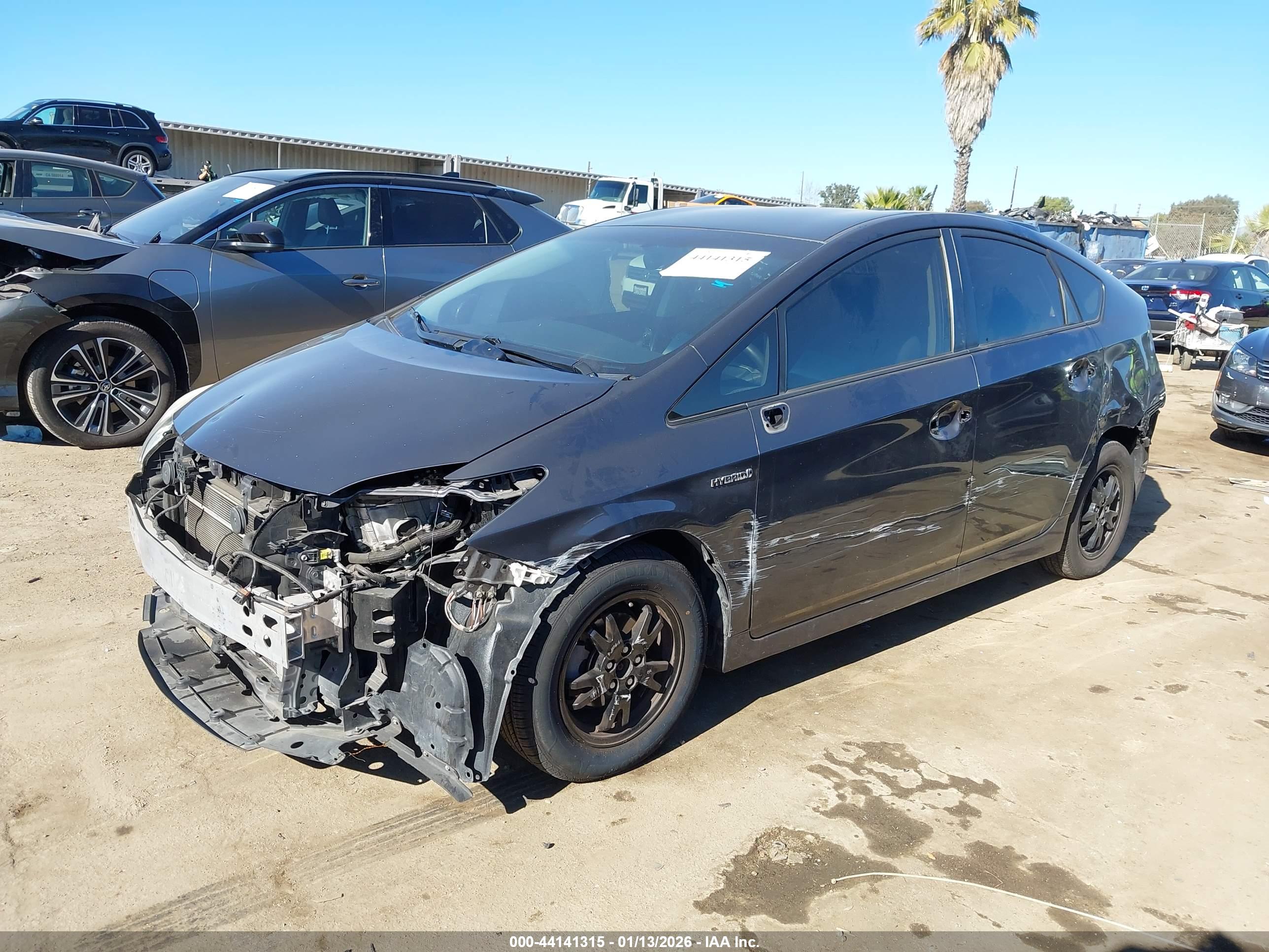 TOYOTA PRIUS image 2
