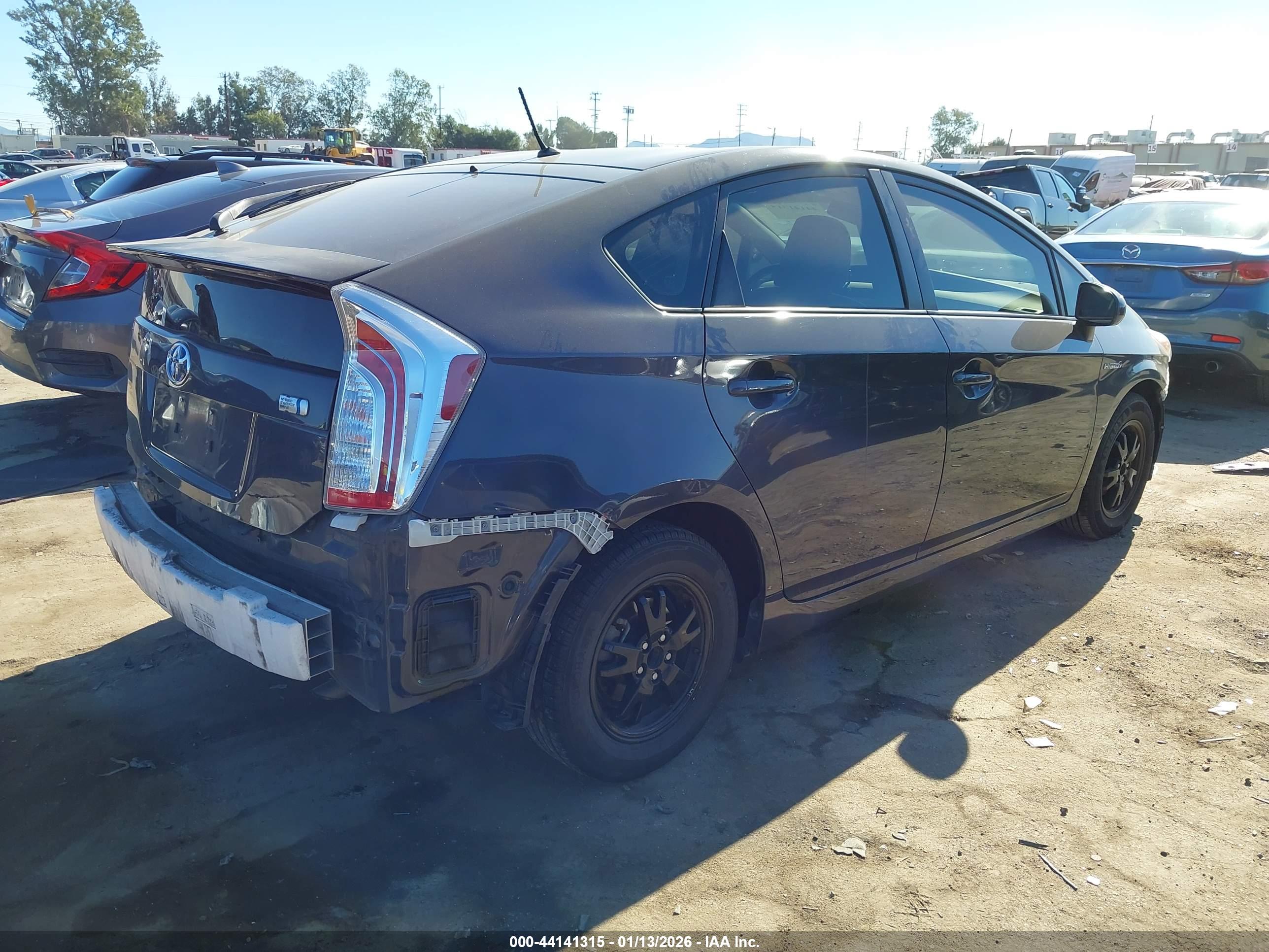 TOYOTA PRIUS image 4