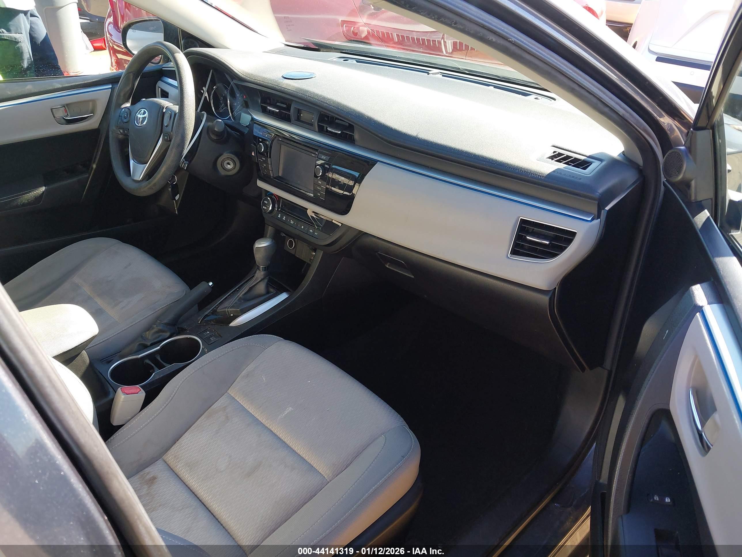 TOYOTA COROLLA image 5