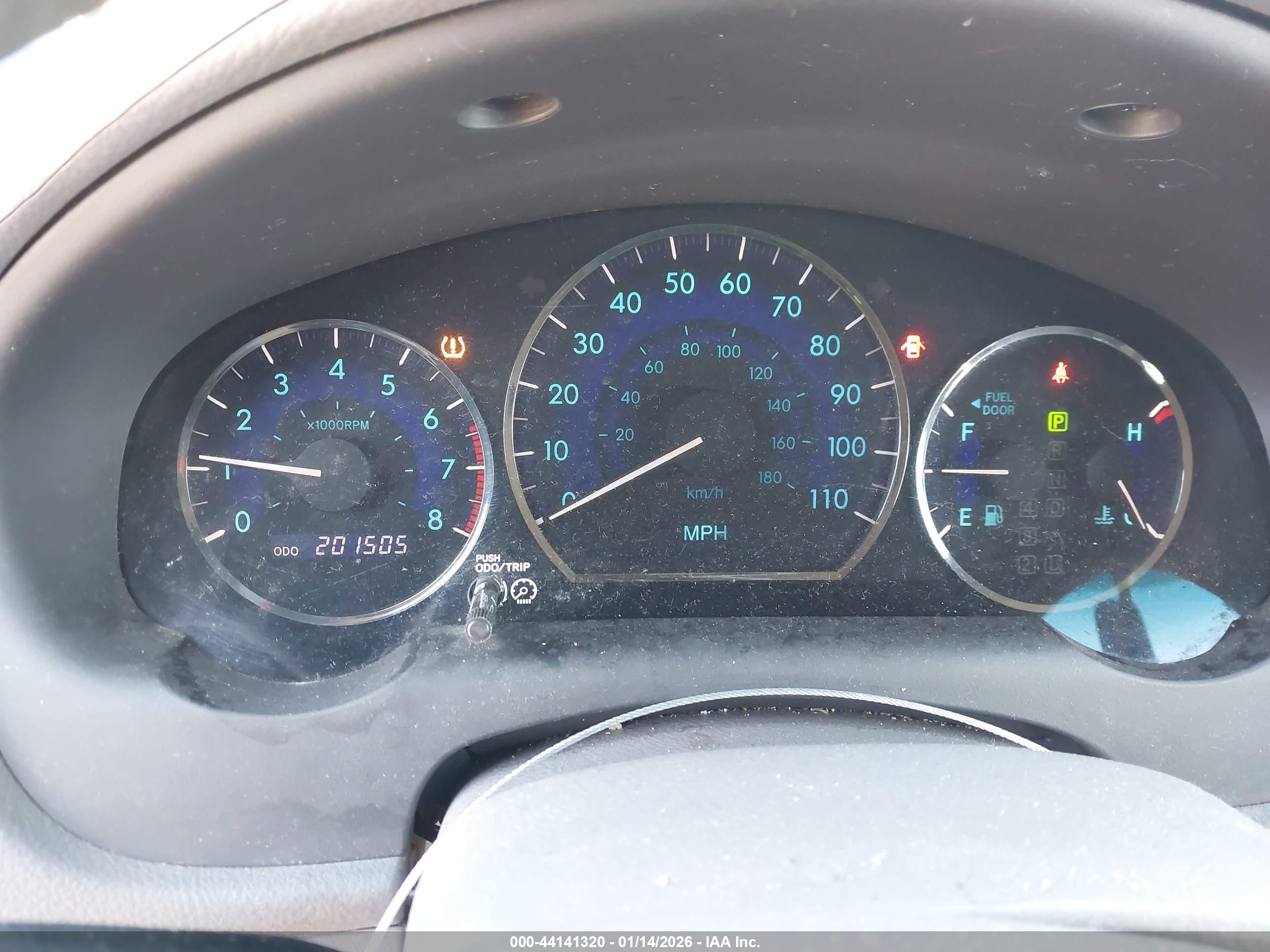 TOYOTA SIENNA image 7