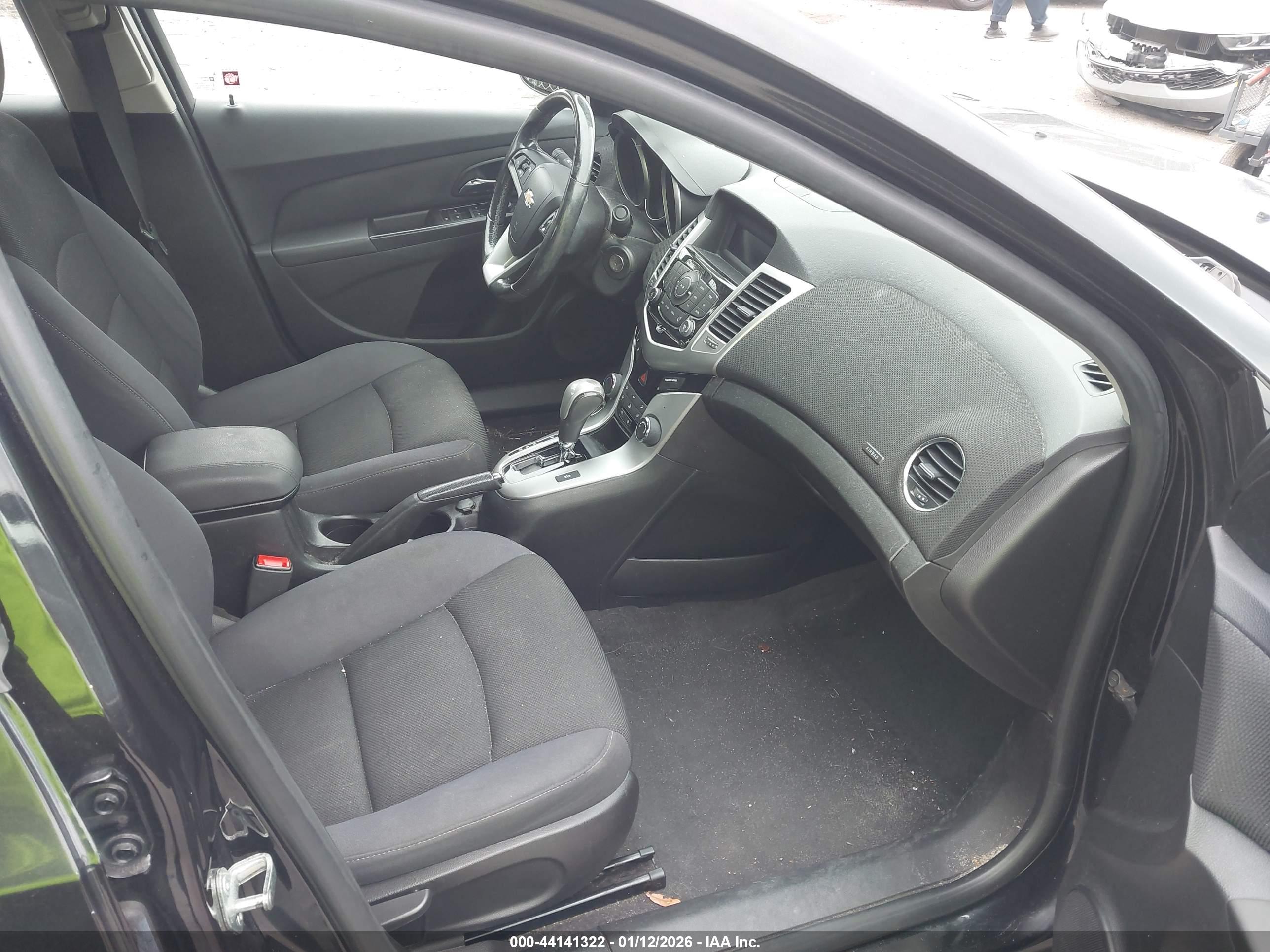 CHEVROLET CRUZE image 5