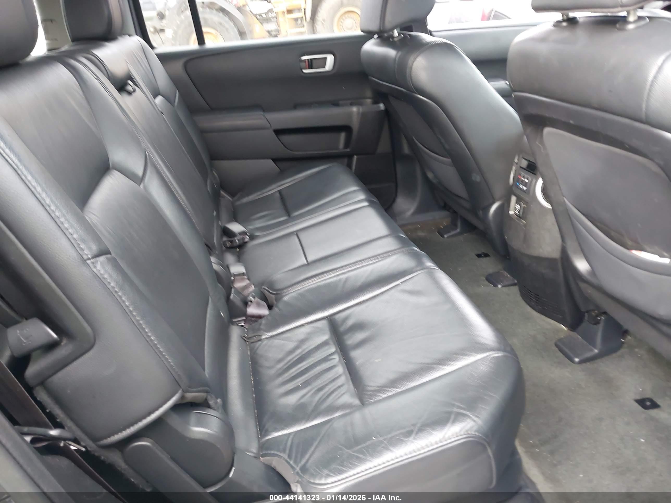 HONDA PILOT image 8