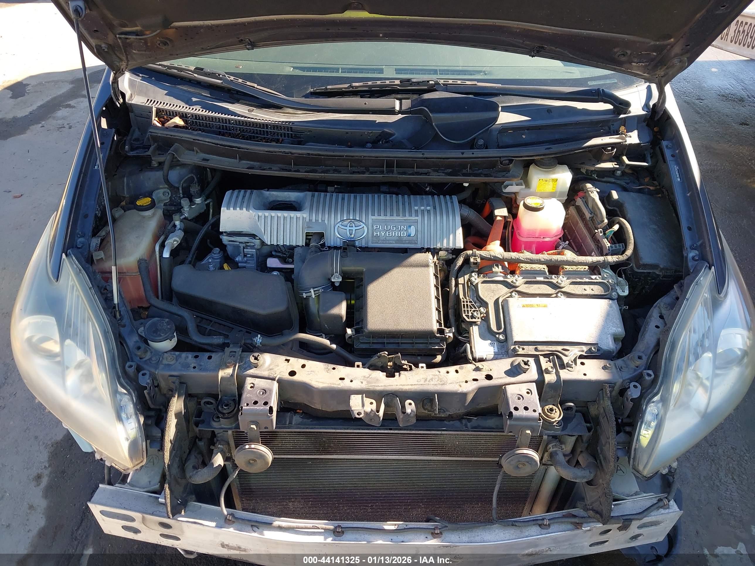 TOYOTA PRIUS image 10