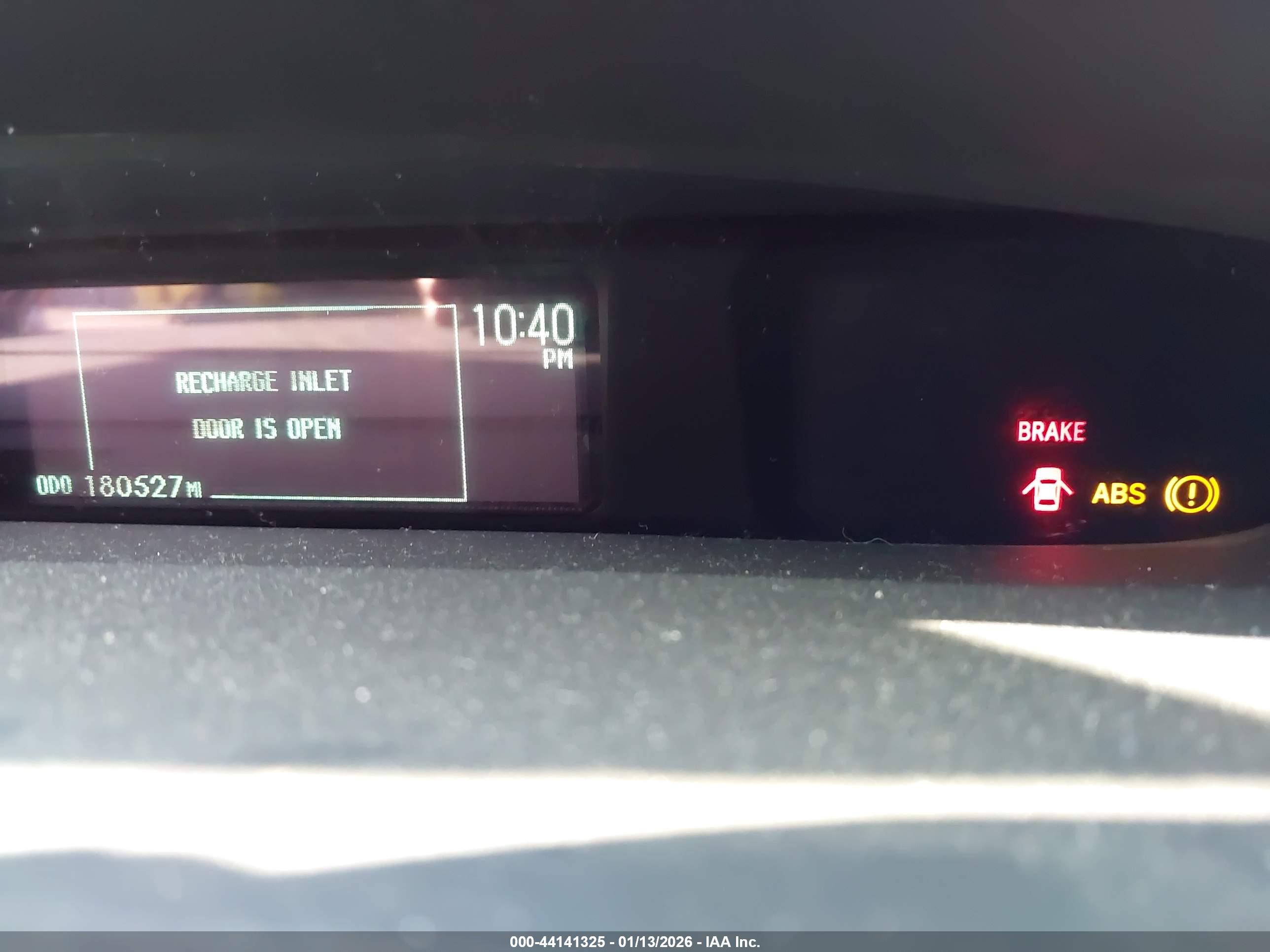 TOYOTA PRIUS image 7
