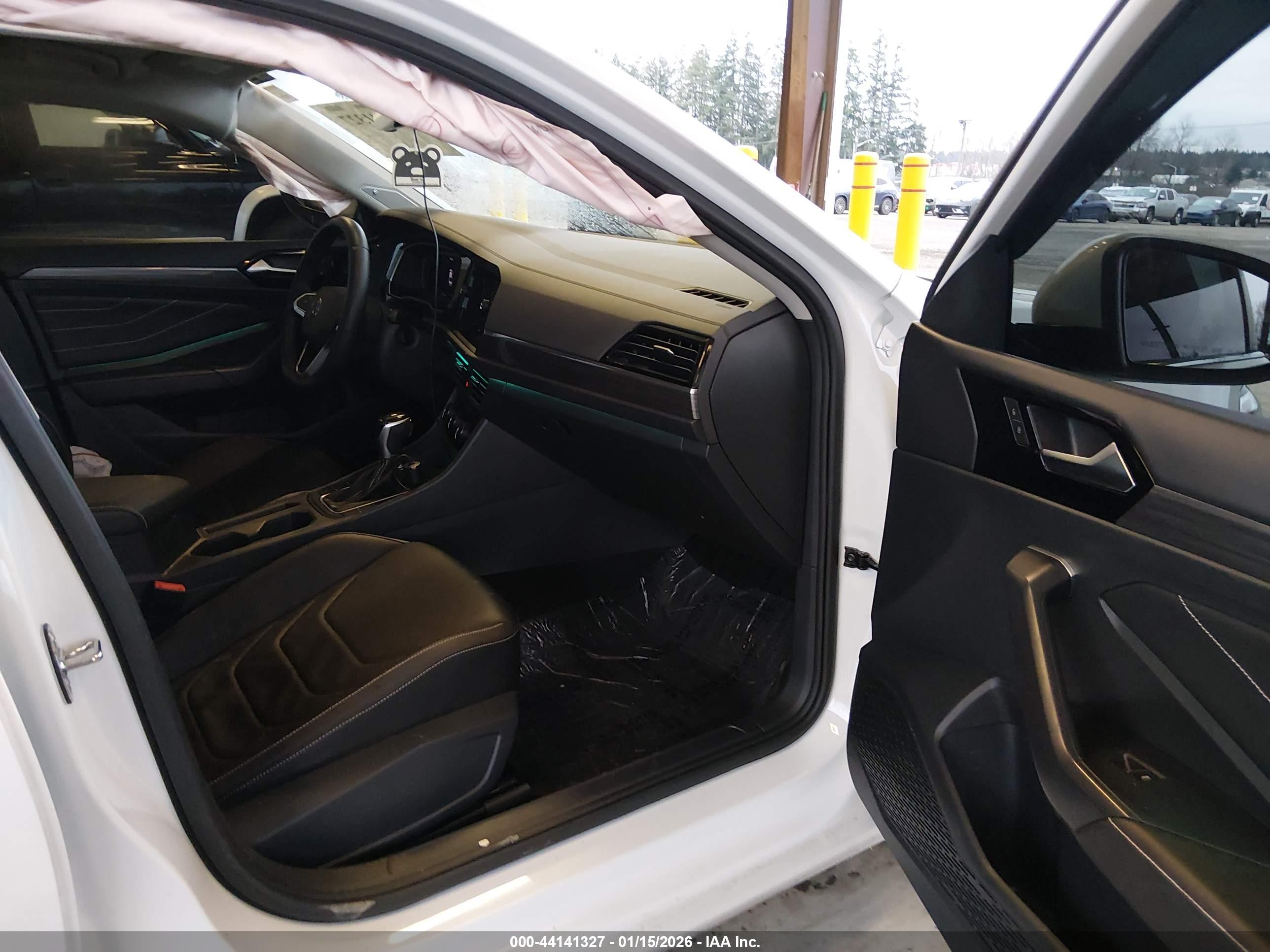 VOLKSWAGEN JETTA image 5
