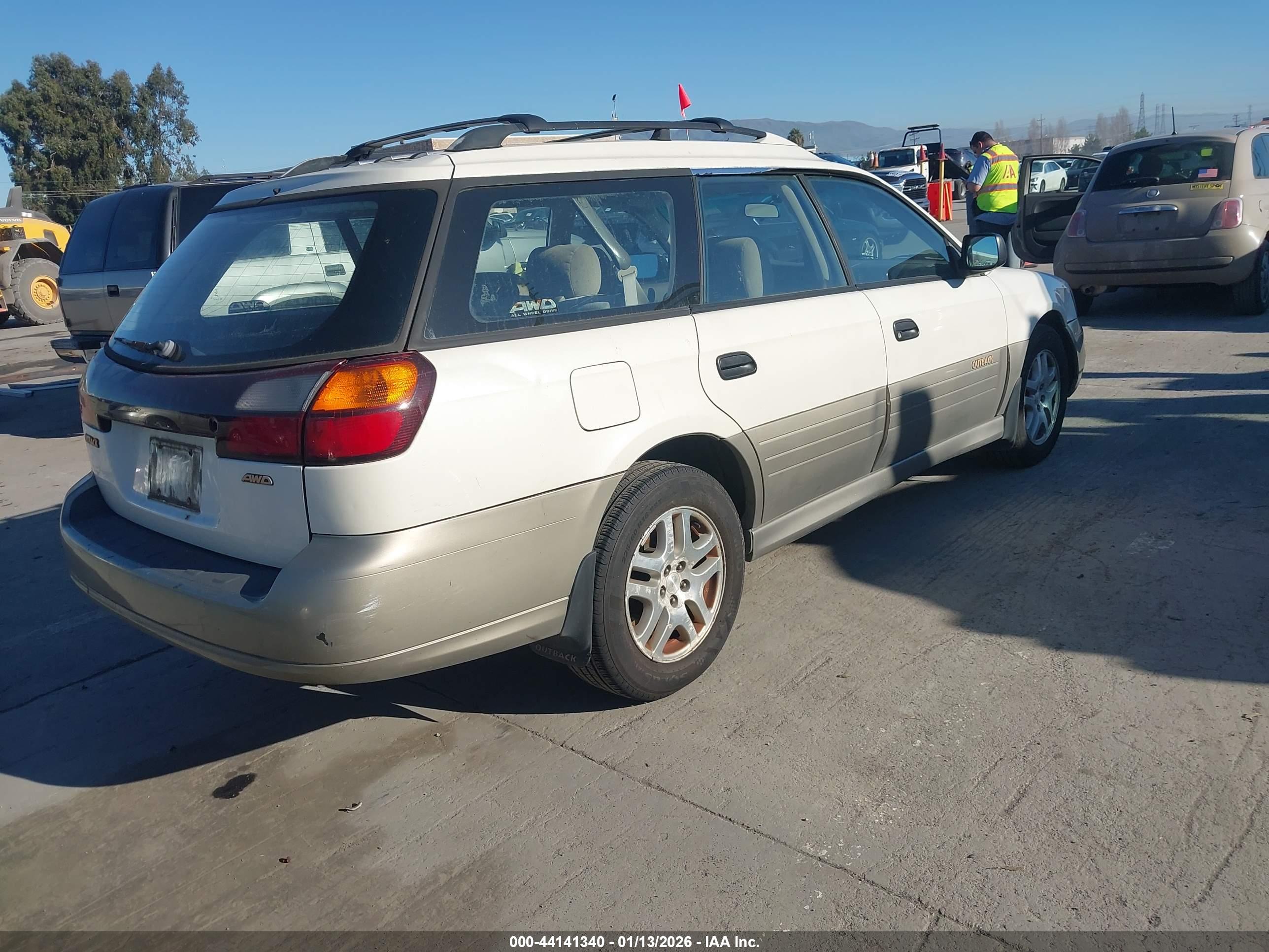 SUBARU LEGACY image 4
