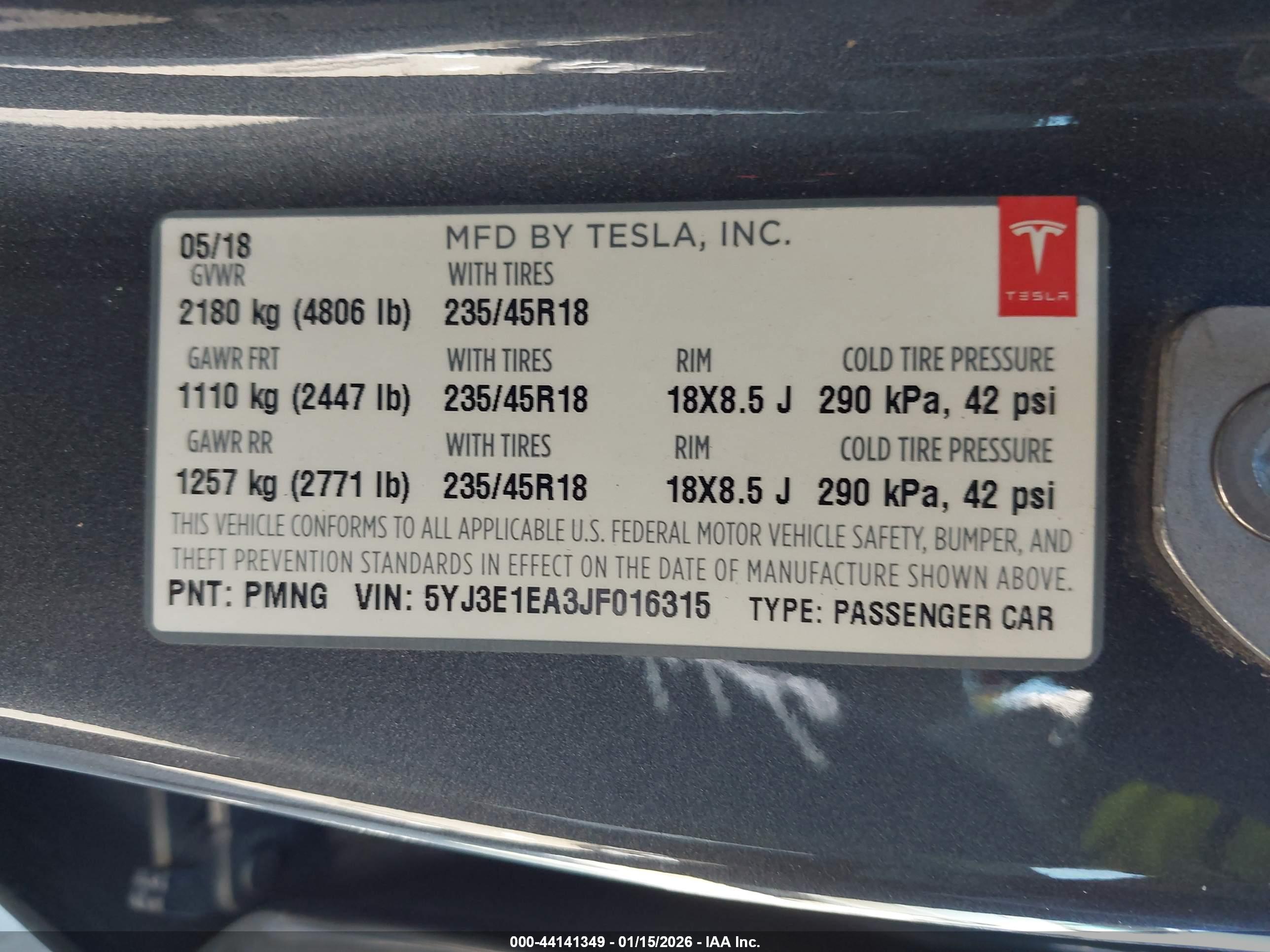 TESLA MODEL image 9