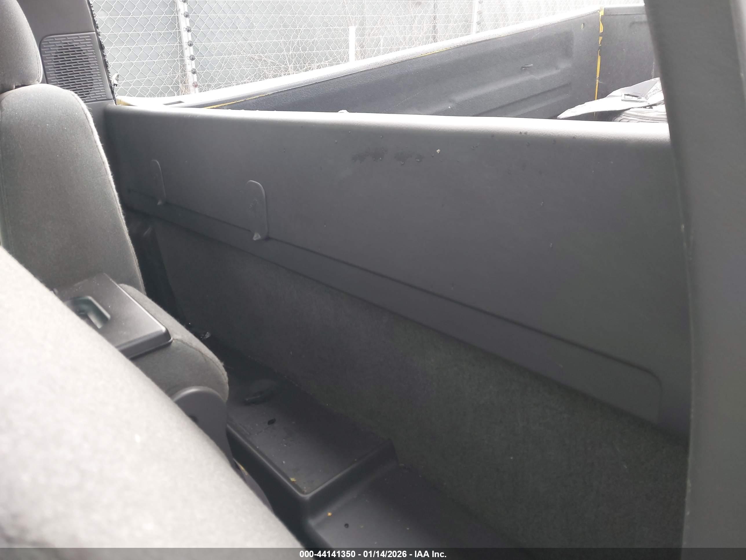 CHEVROLET SILVERADO image 8