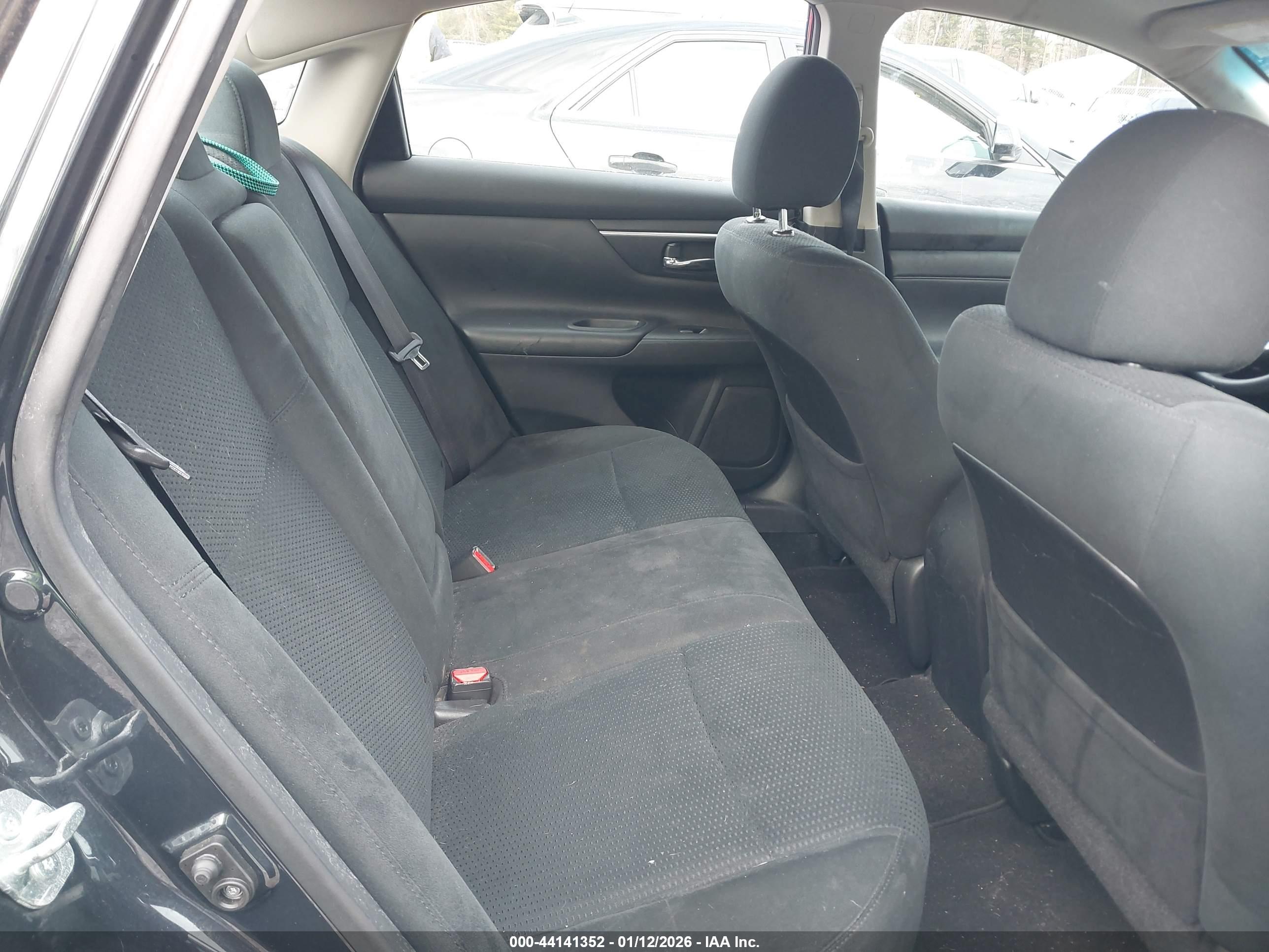 NISSAN ALTIMA image 8