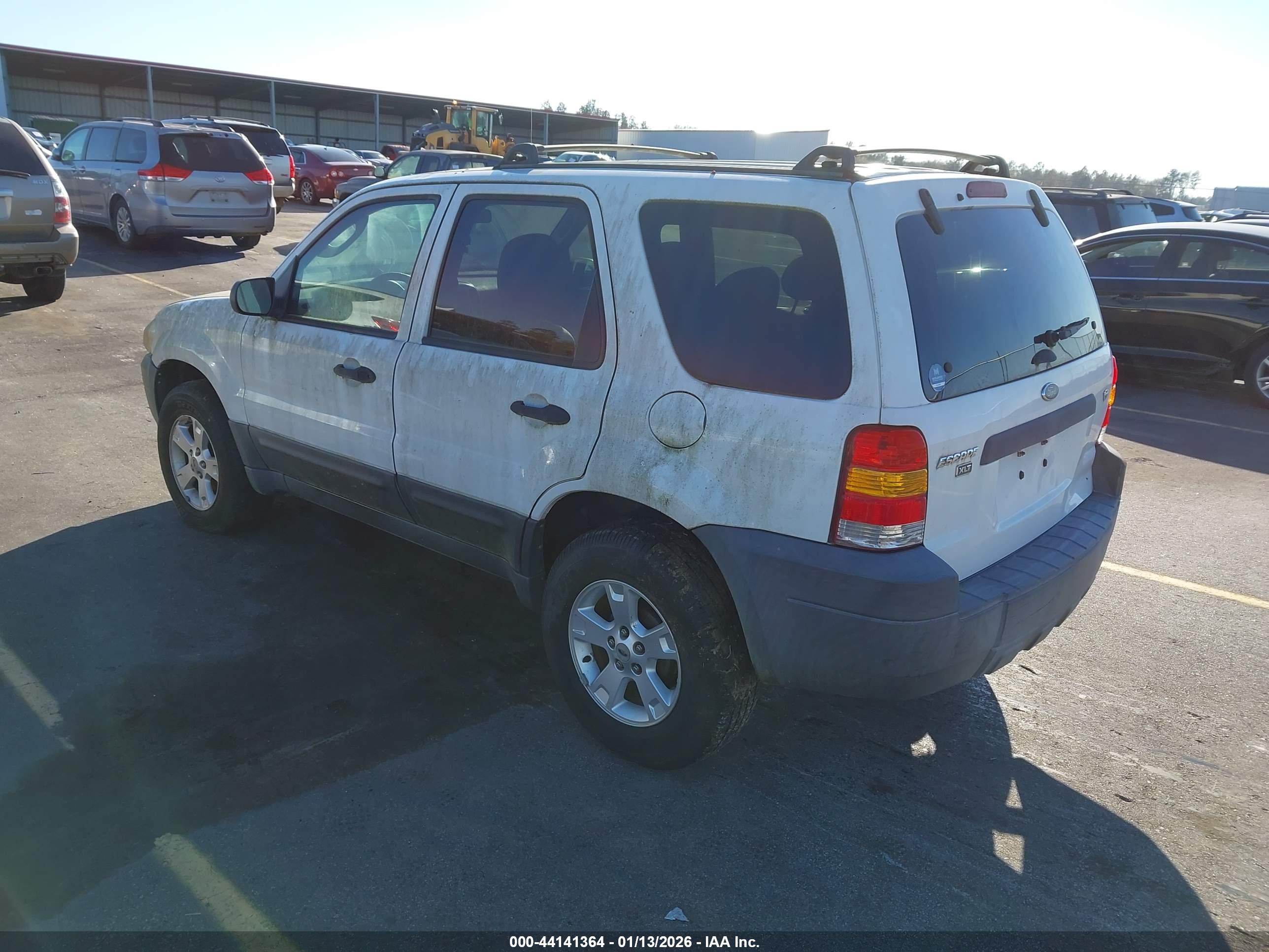 FORD ESCAPE image 3