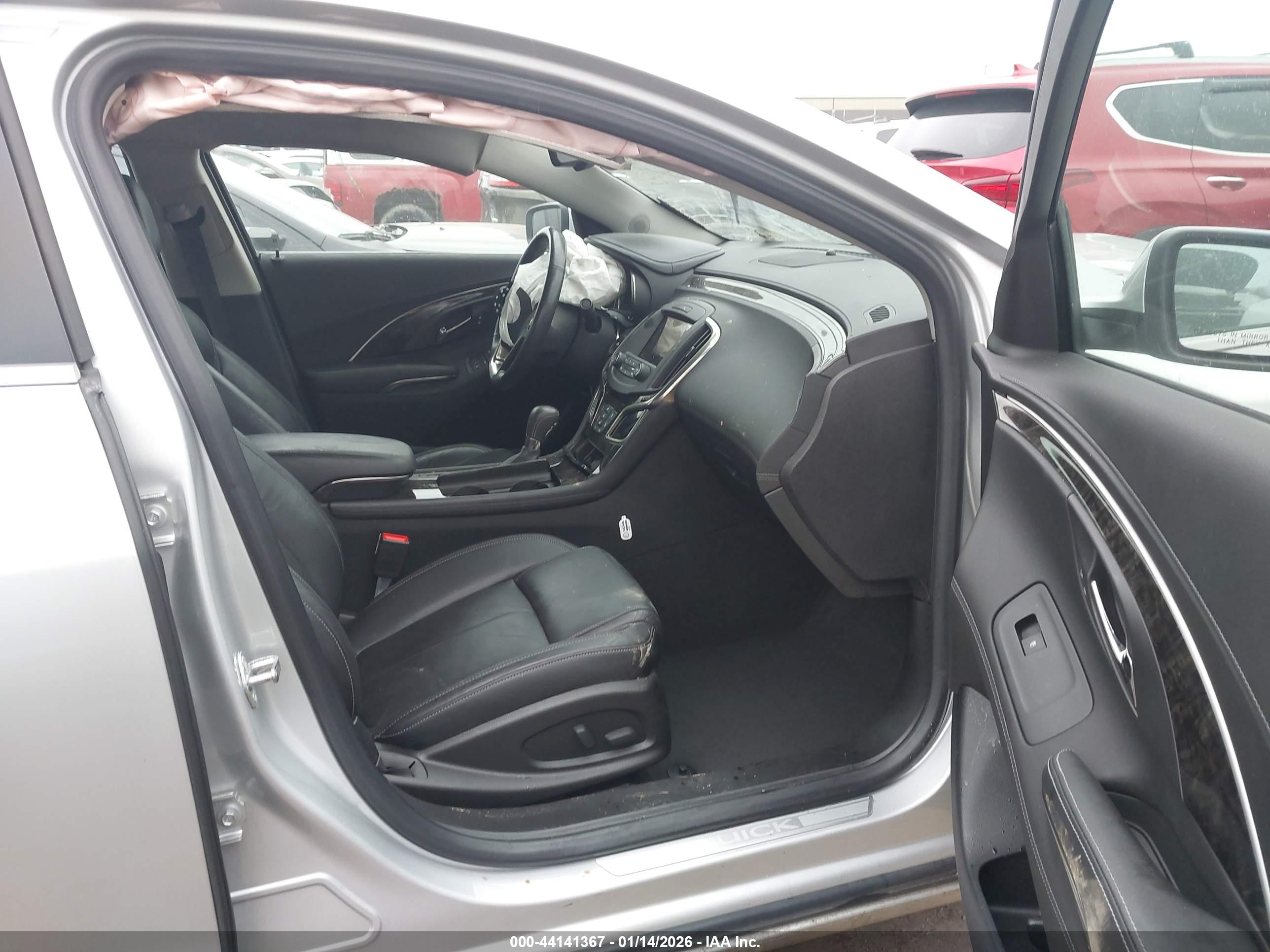 BUICK LACROSSE image 5