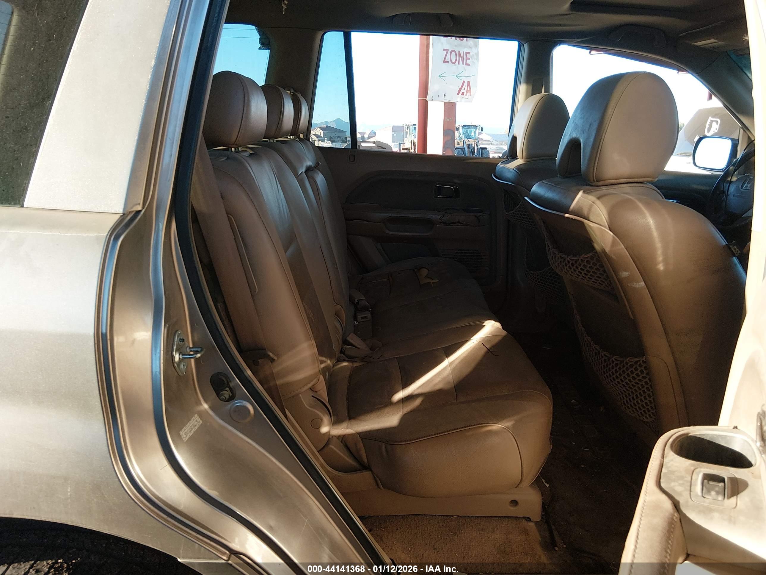 HONDA PILOT image 8