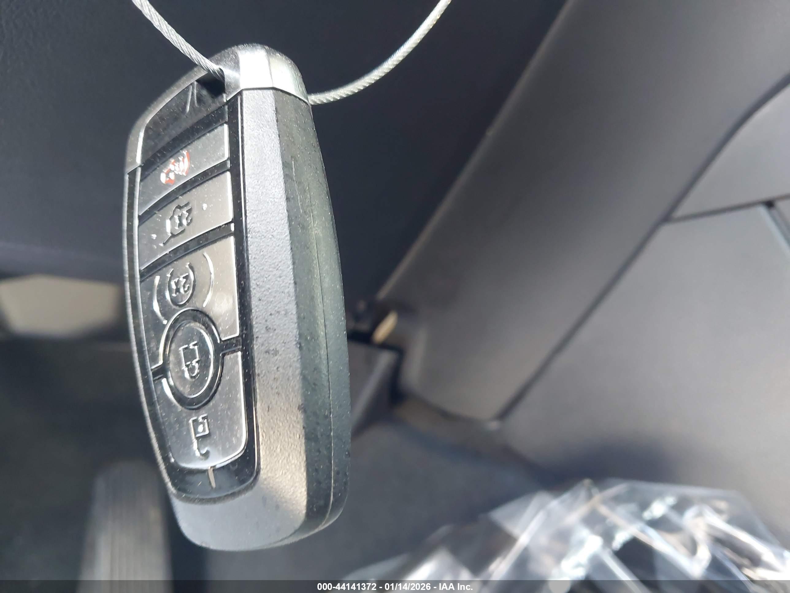 FORD EXPLORER image 11