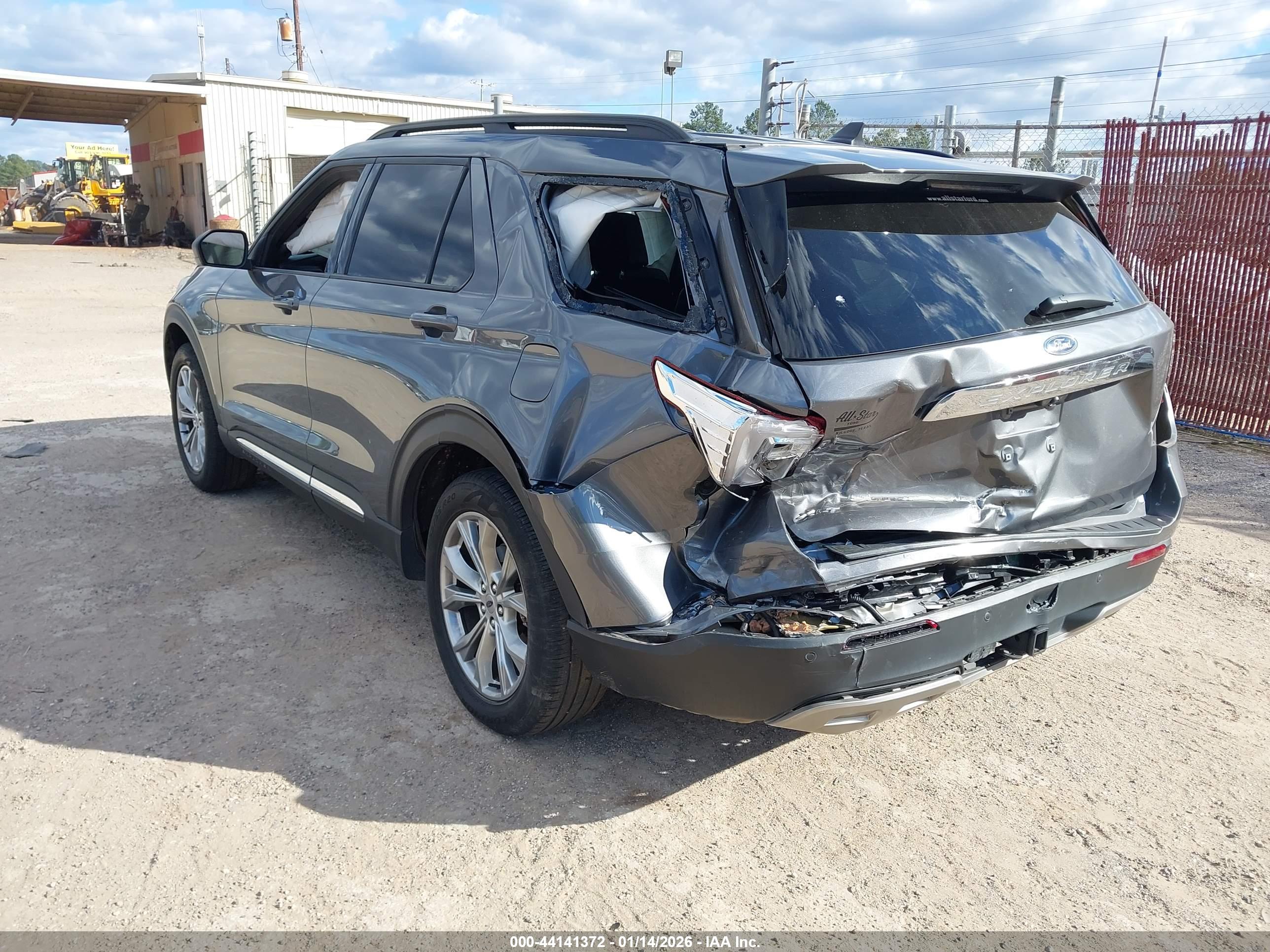 FORD EXPLORER image 3
