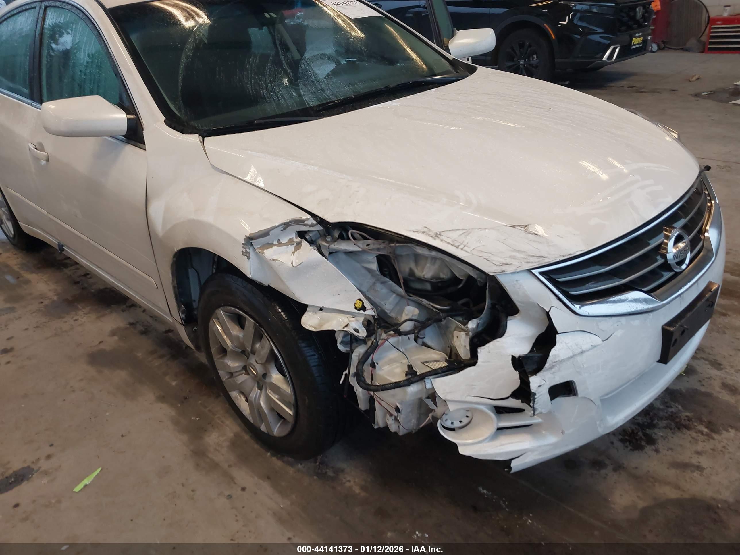 NISSAN ALTIMA image 6