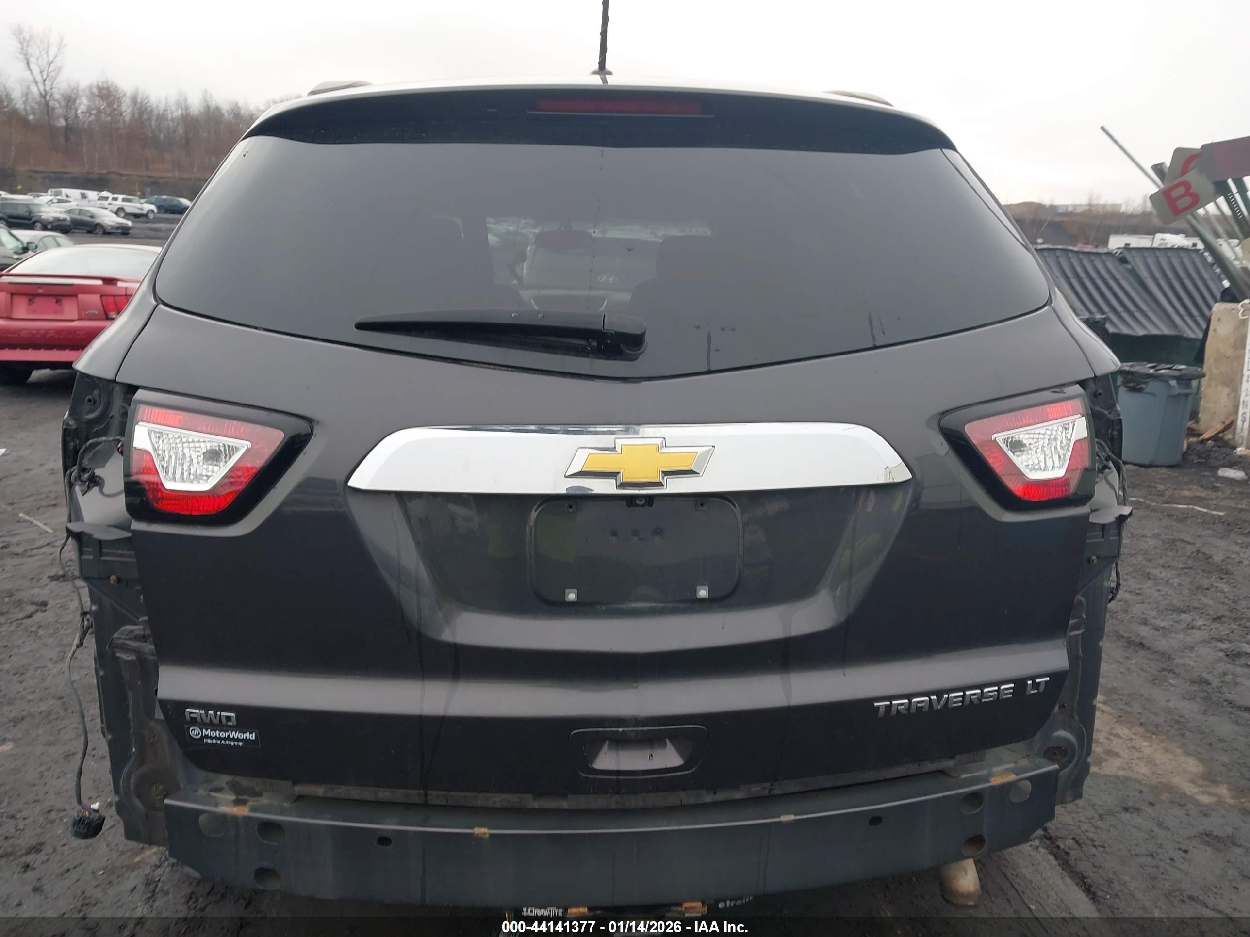 CHEVROLET TRAVERSE image 6