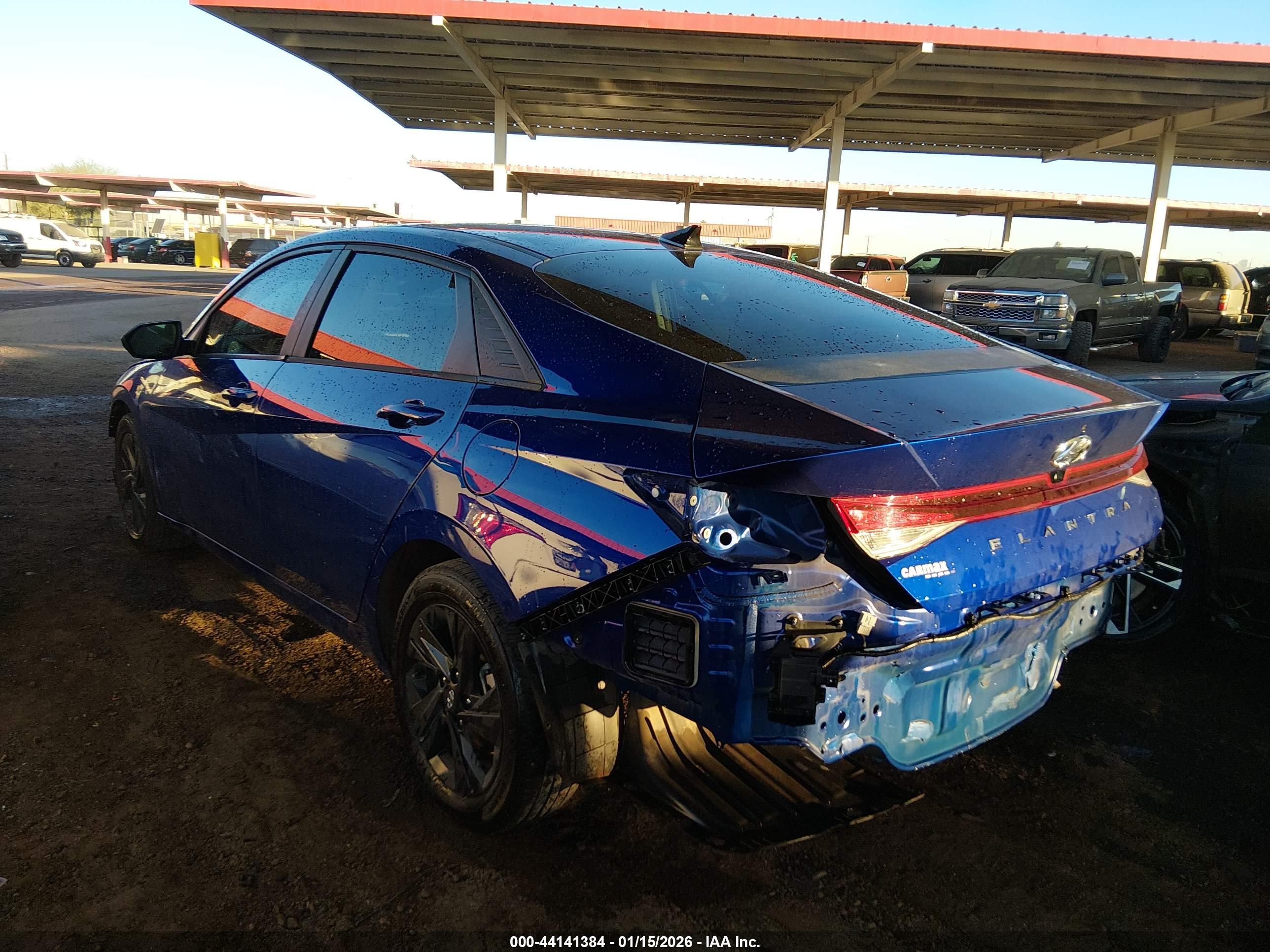 HYUNDAI ELANTRA image 3