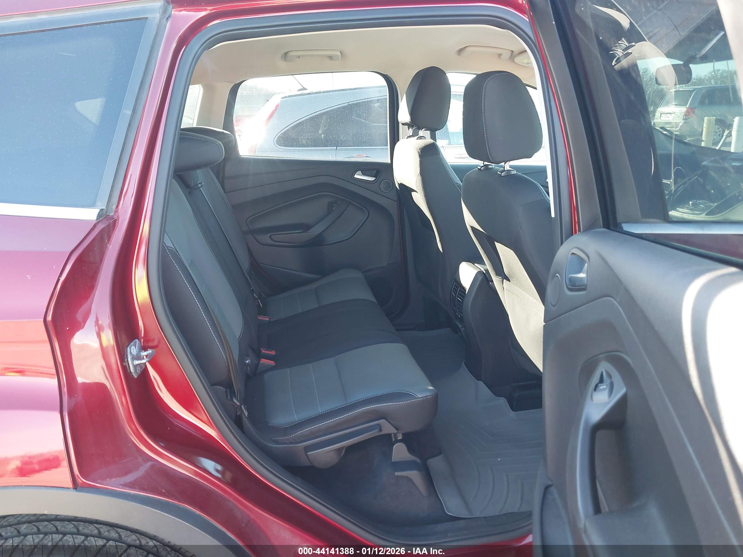 FORD ESCAPE image 8