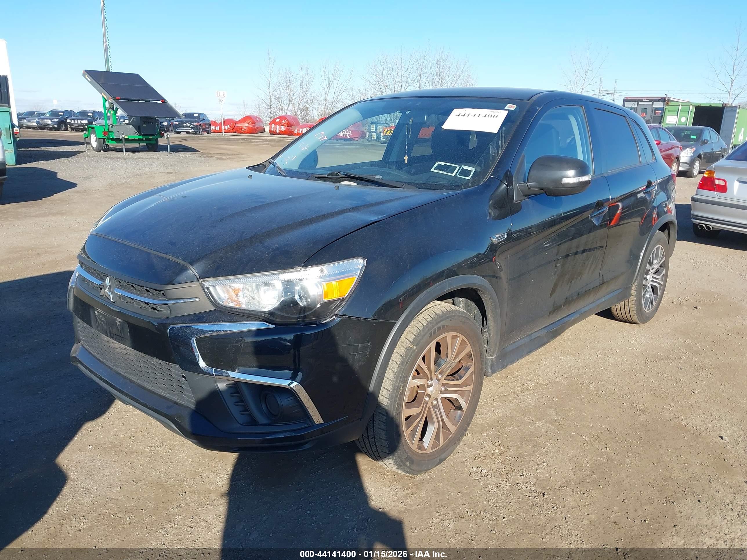 MITSUBISHI OUTLANDER image 6