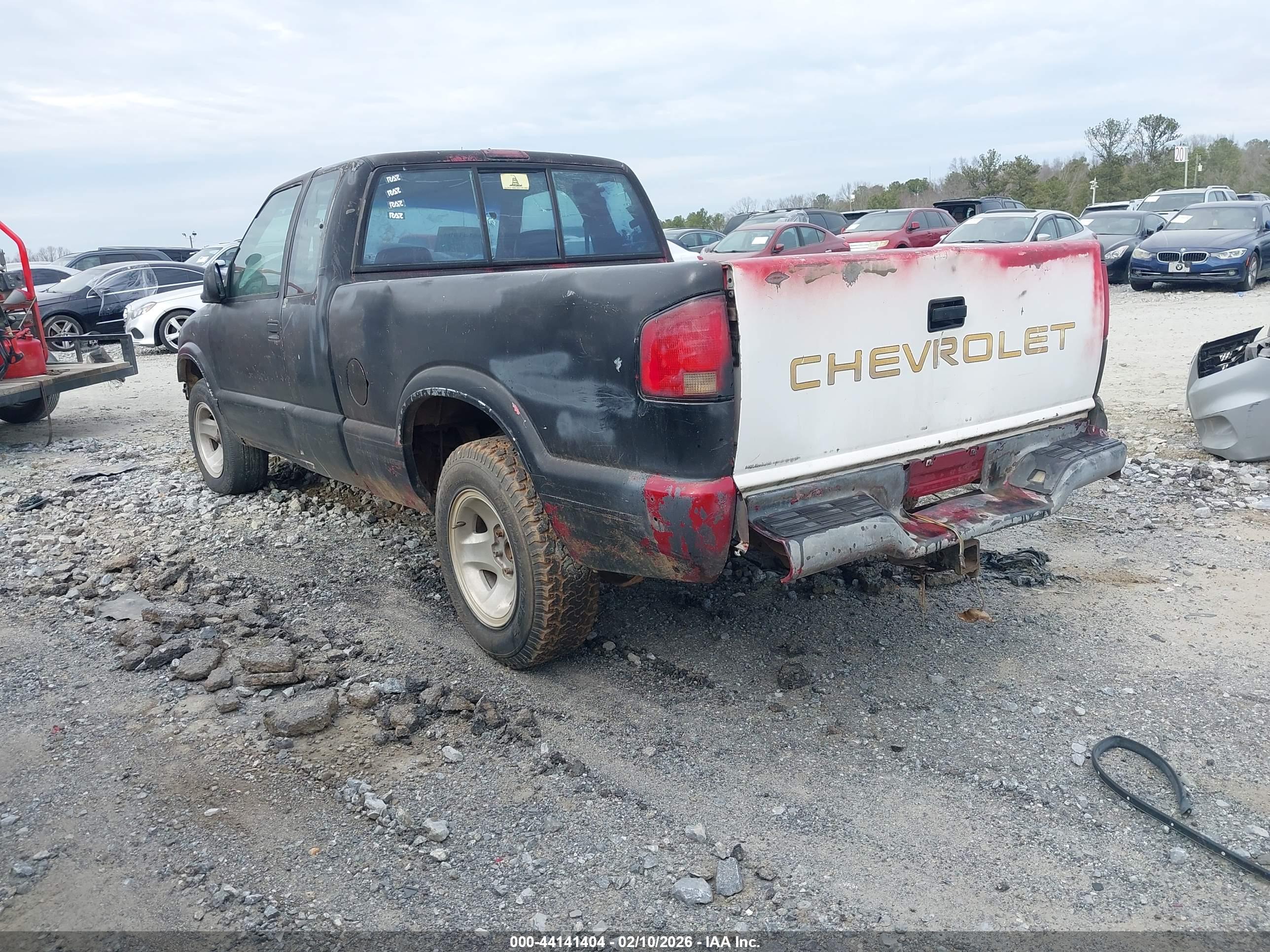 CHEVROLET S image 3