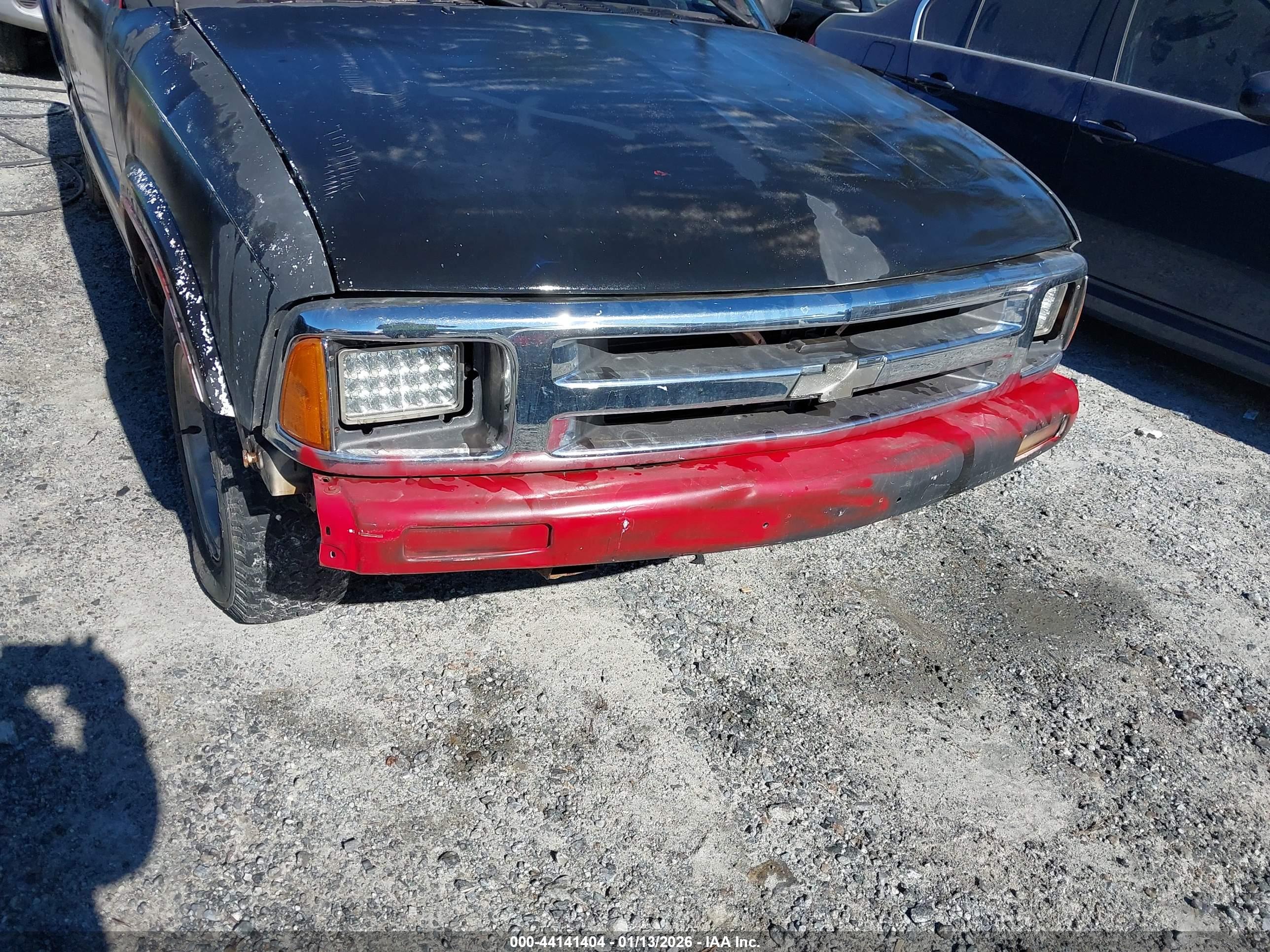 CHEVROLET S image 6